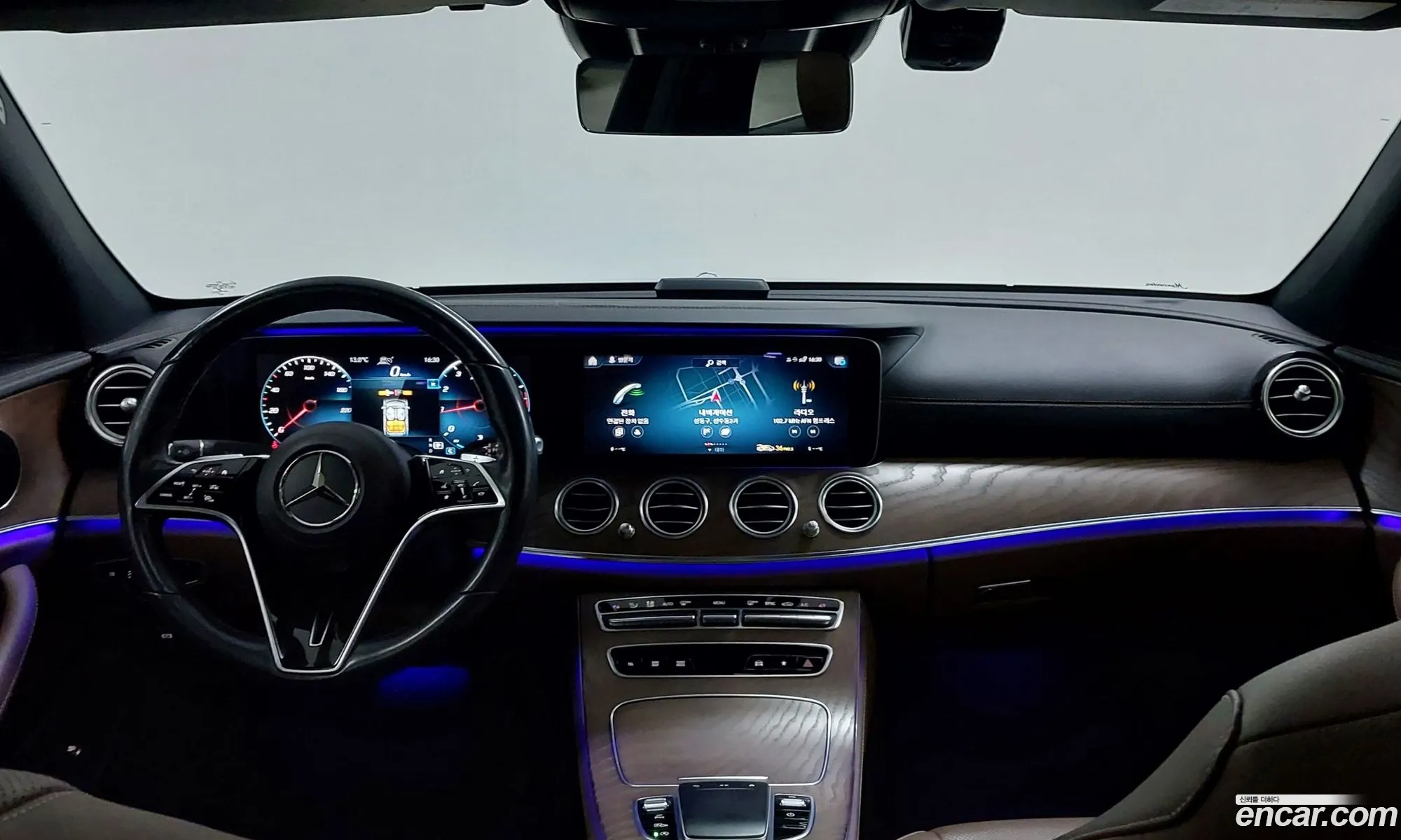 Mercedes-Benz E-Class W213 2020 — 16