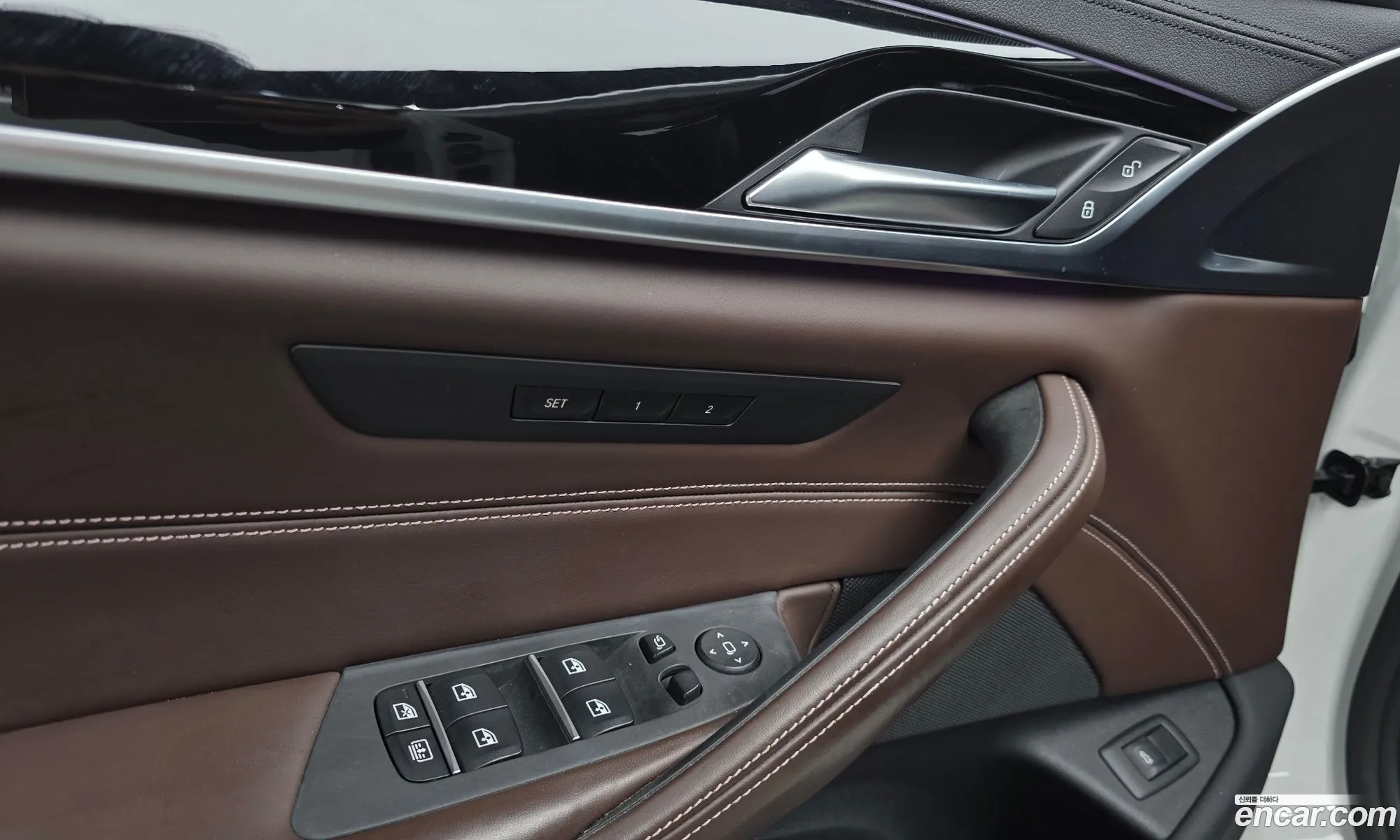 BMW 5 Series 2018 WBAJD9102JWC82863 — 3