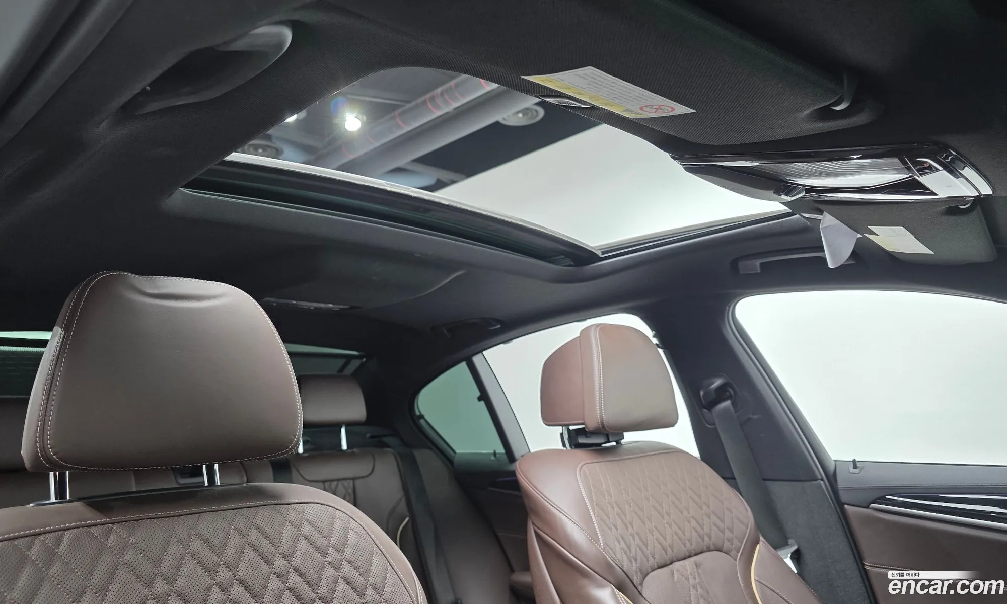 BMW 5 Series 2018 WBAJD9102JWC82863 — 16