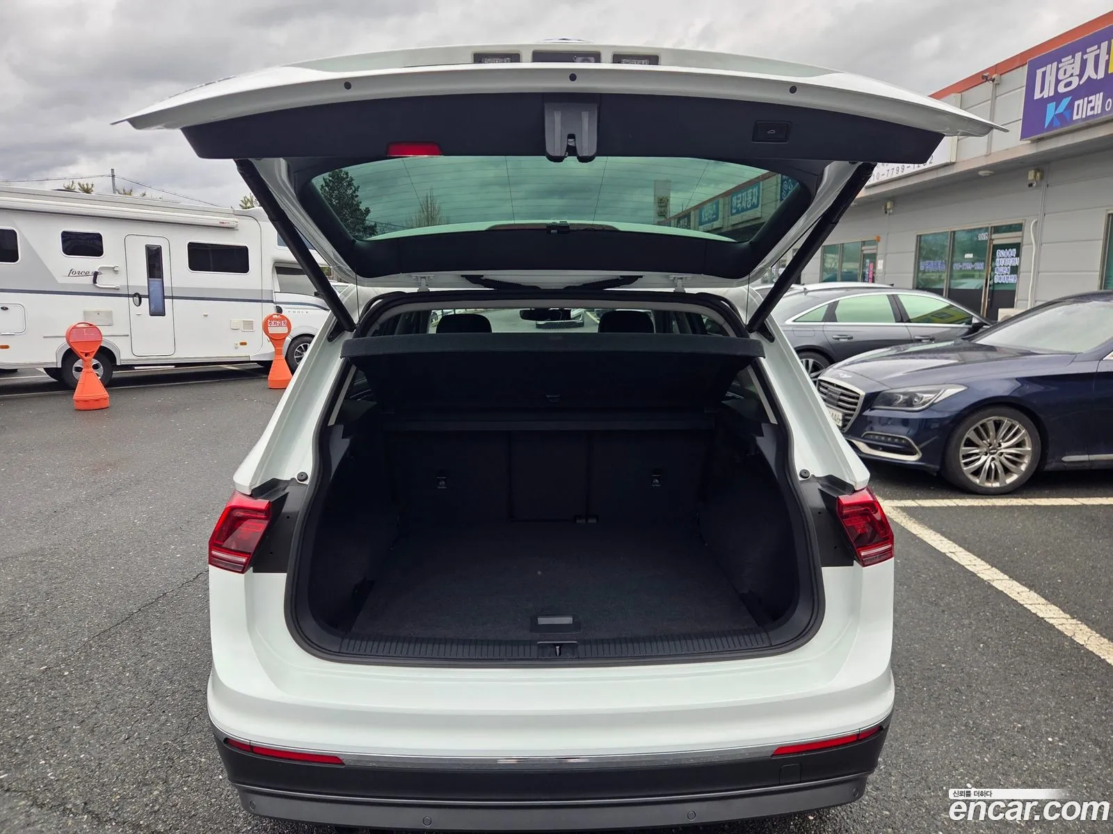 Volkswagen Tiguan 2020 — 18