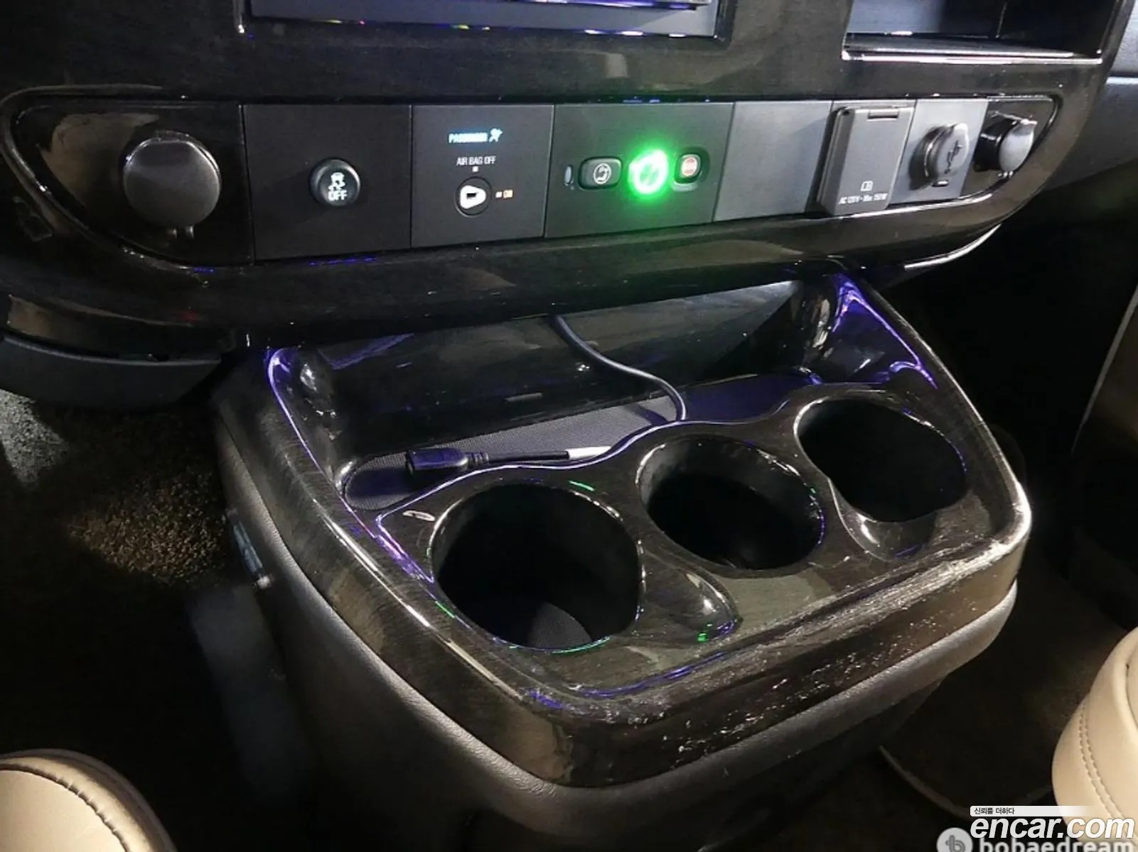 GMC Savana 2022 — 12
