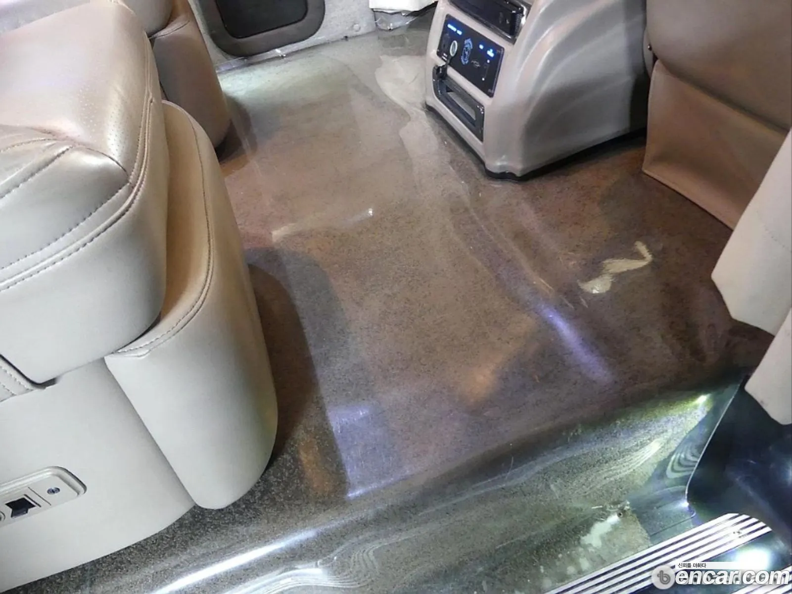 GMC Savana 2022 — 15