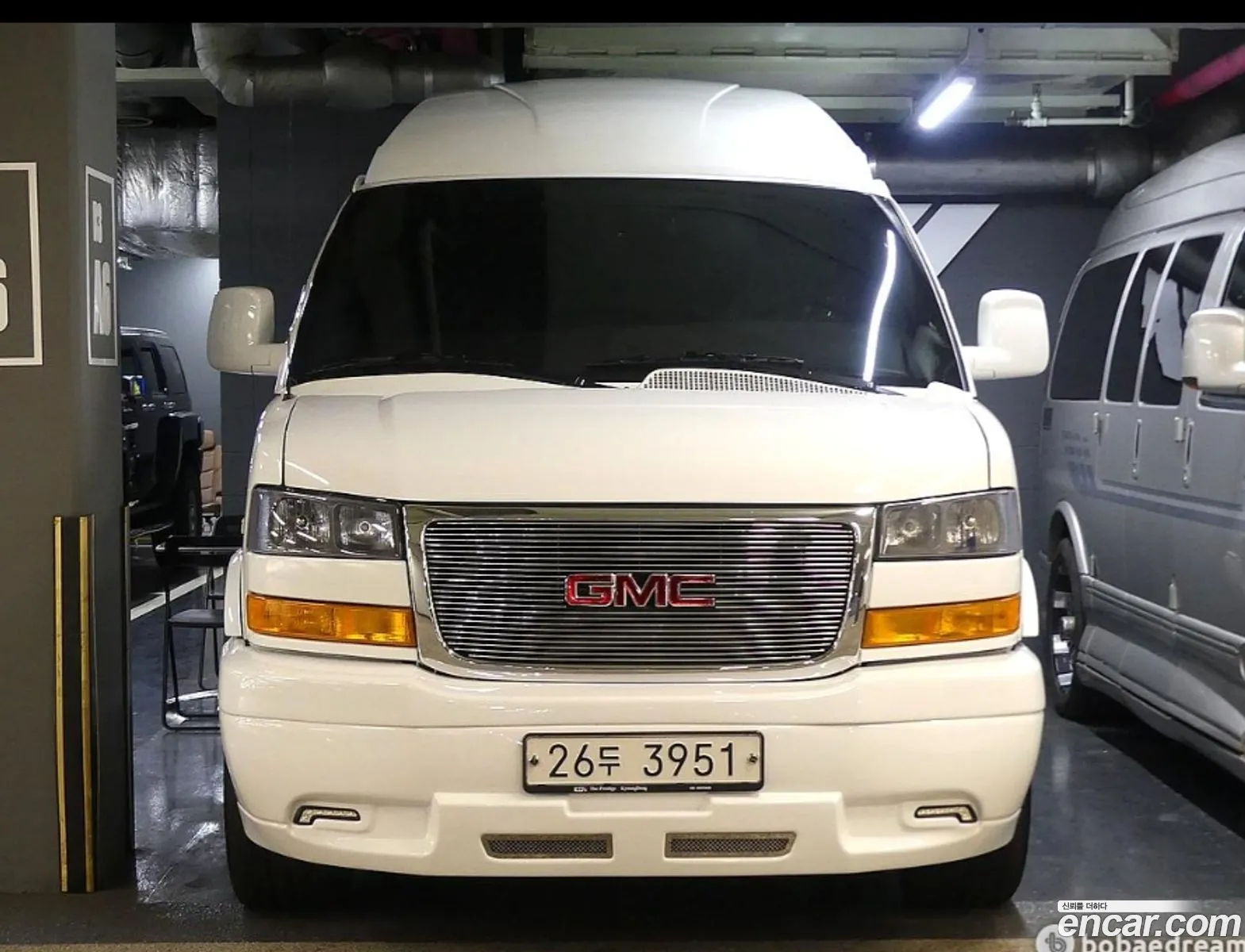 GMC Savana 2022 — 19