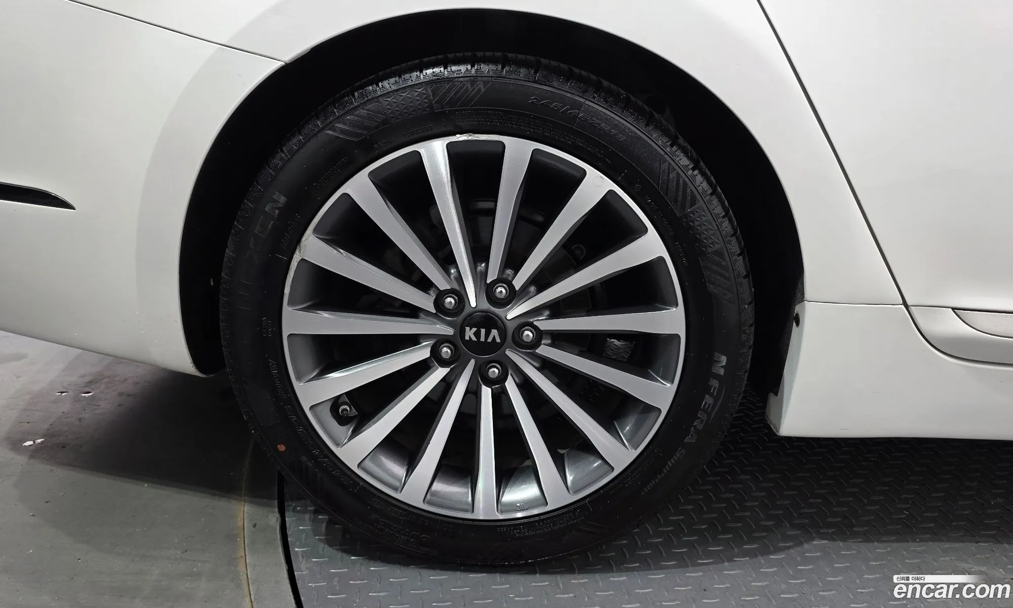 Kia K7 2015 — 14