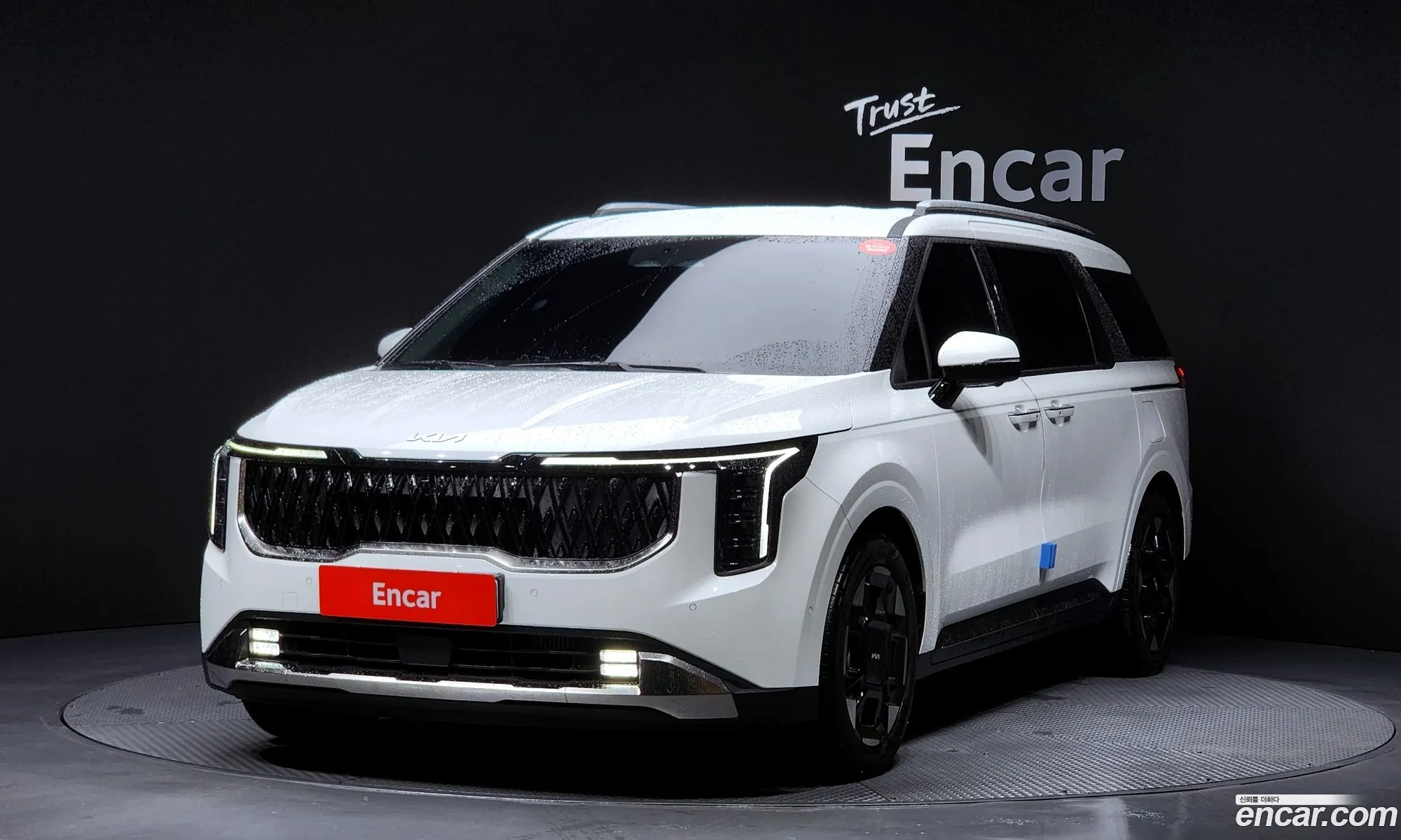 Kia Carnival 2024 — 32