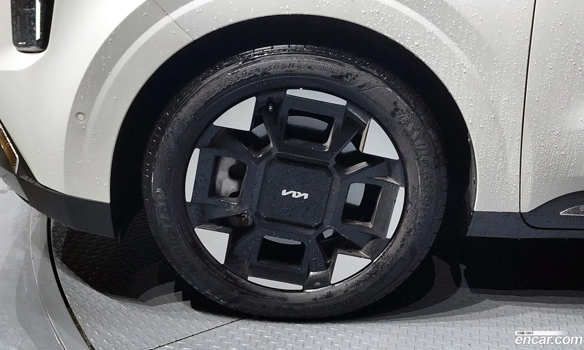 Kia Carnival 2024 — 9