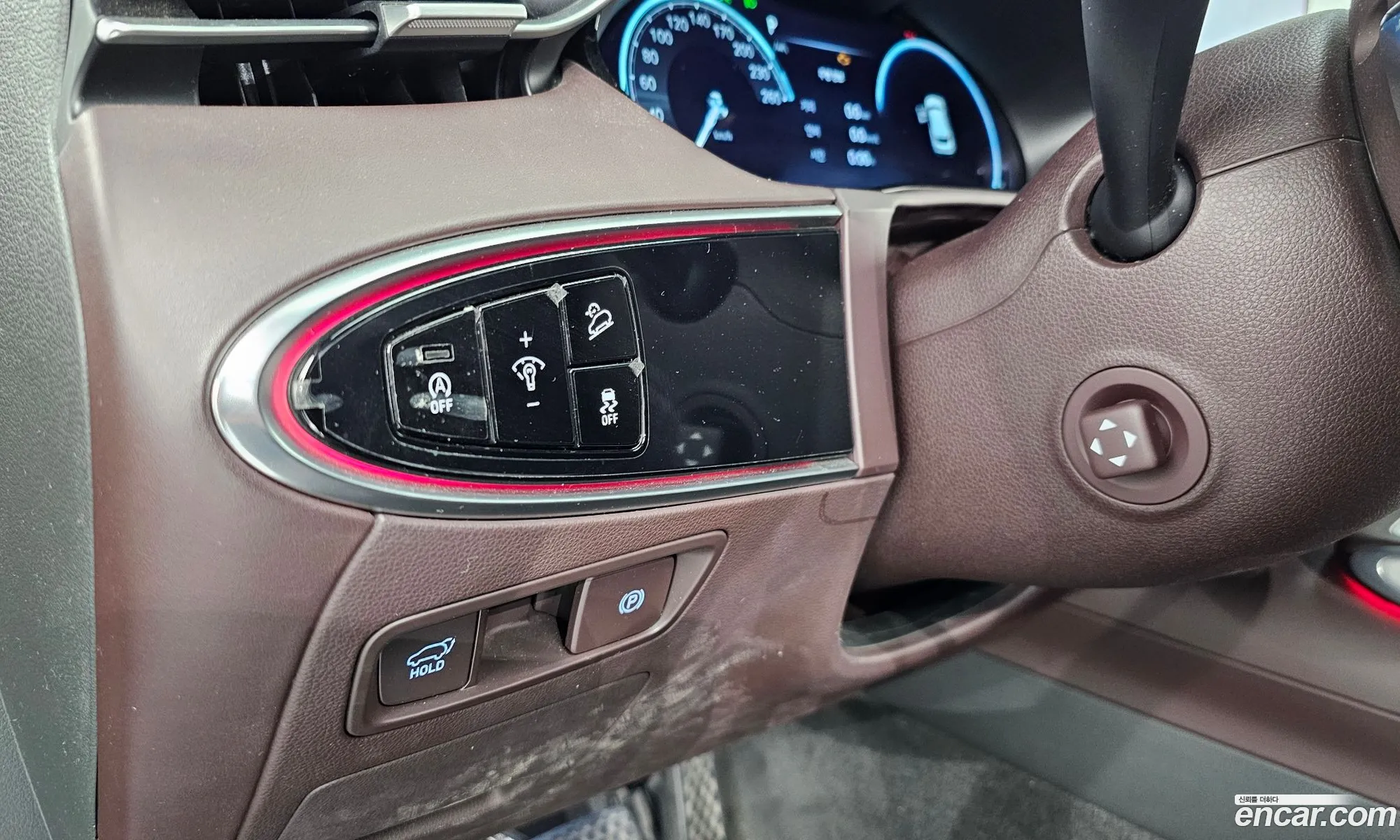 Genesis GV70 2021 — 26