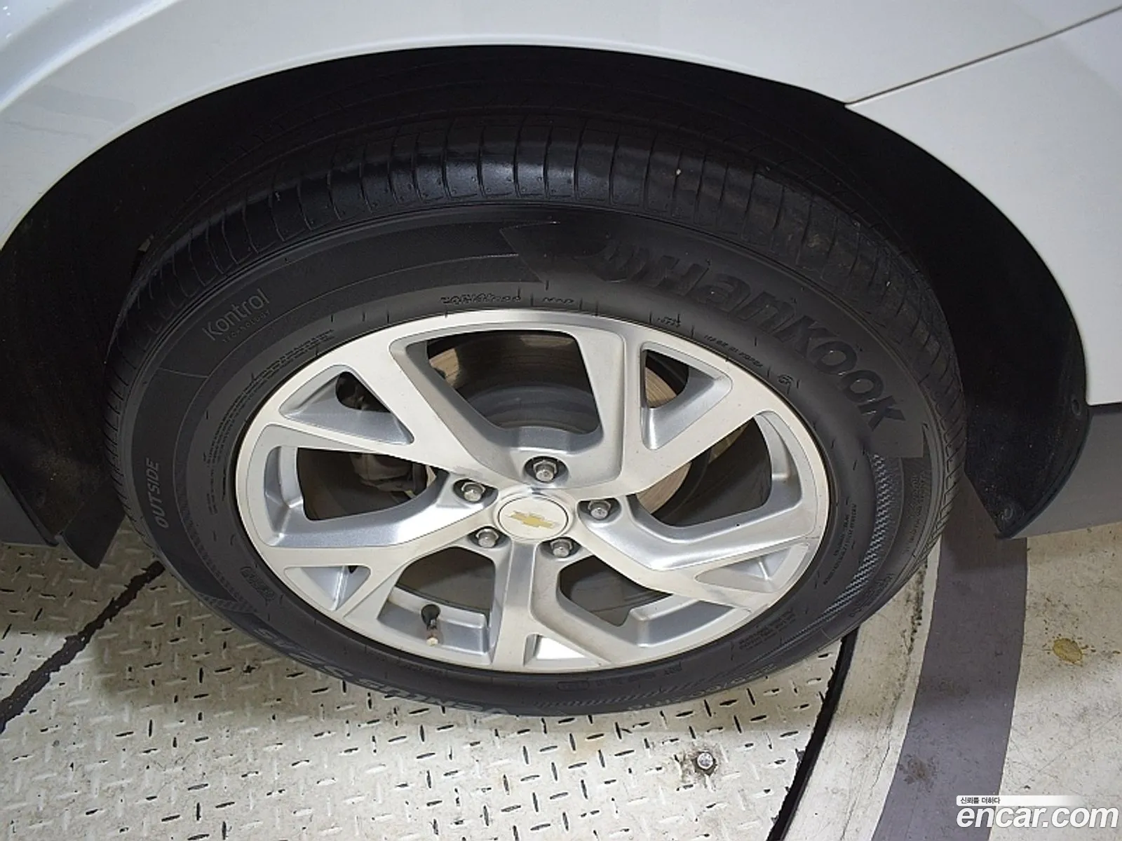 Chevrolet (GM Daewoo) Equinox 2019 — 16
