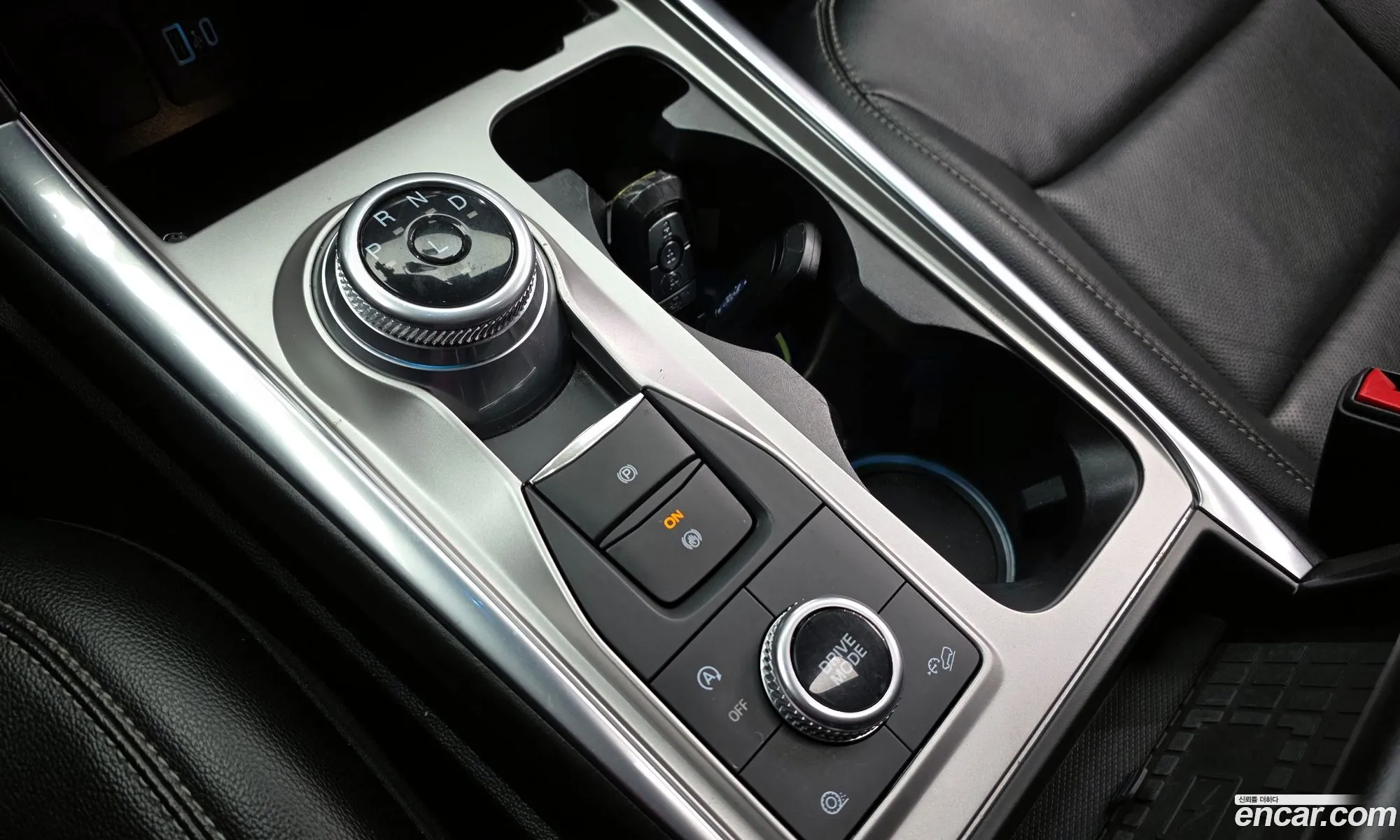 Ford Explorer 6th Gen 2021 — 3