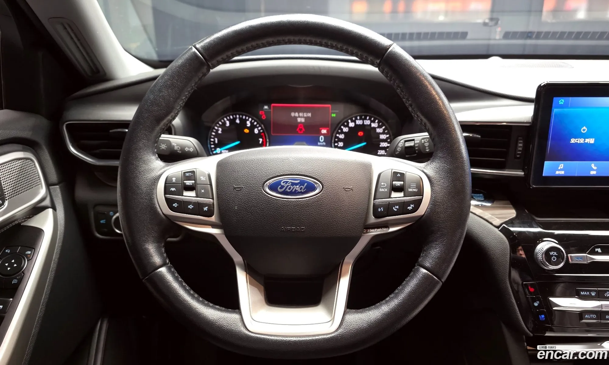 Ford Explorer 6th Gen 2021 — 5