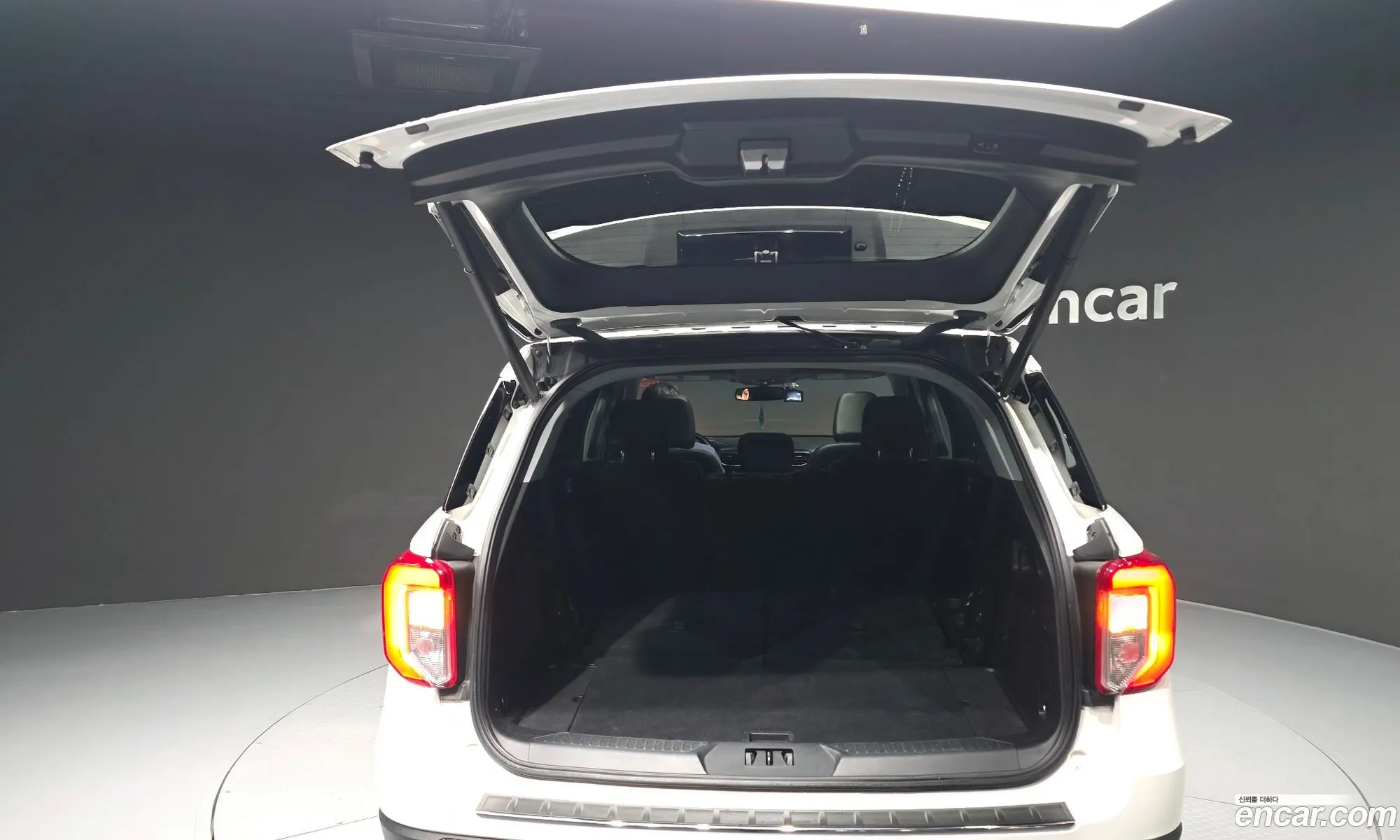 Ford Explorer 6th Gen 2021 — 26
