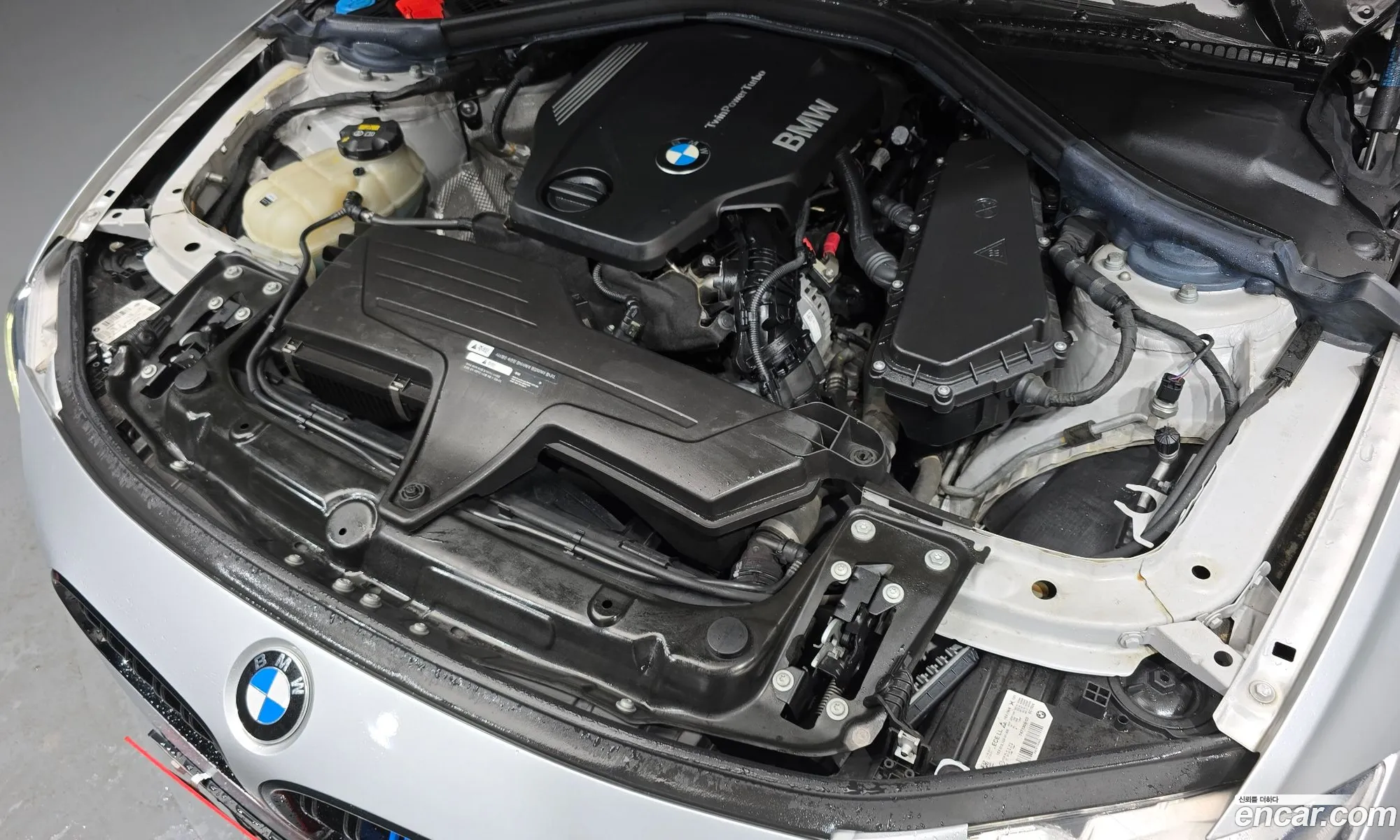 BMW 3 Series 2017 WBA8D1106HK777095 — 12