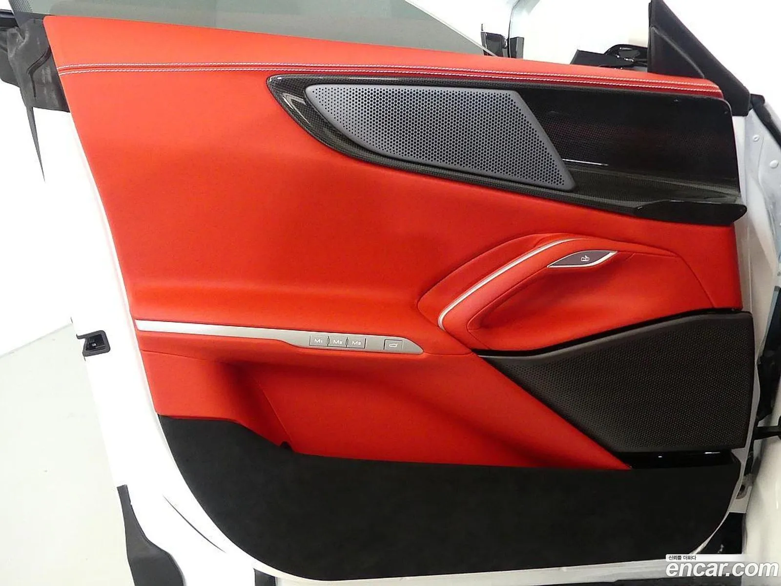 Ferrari Purosangue 2025 — 8