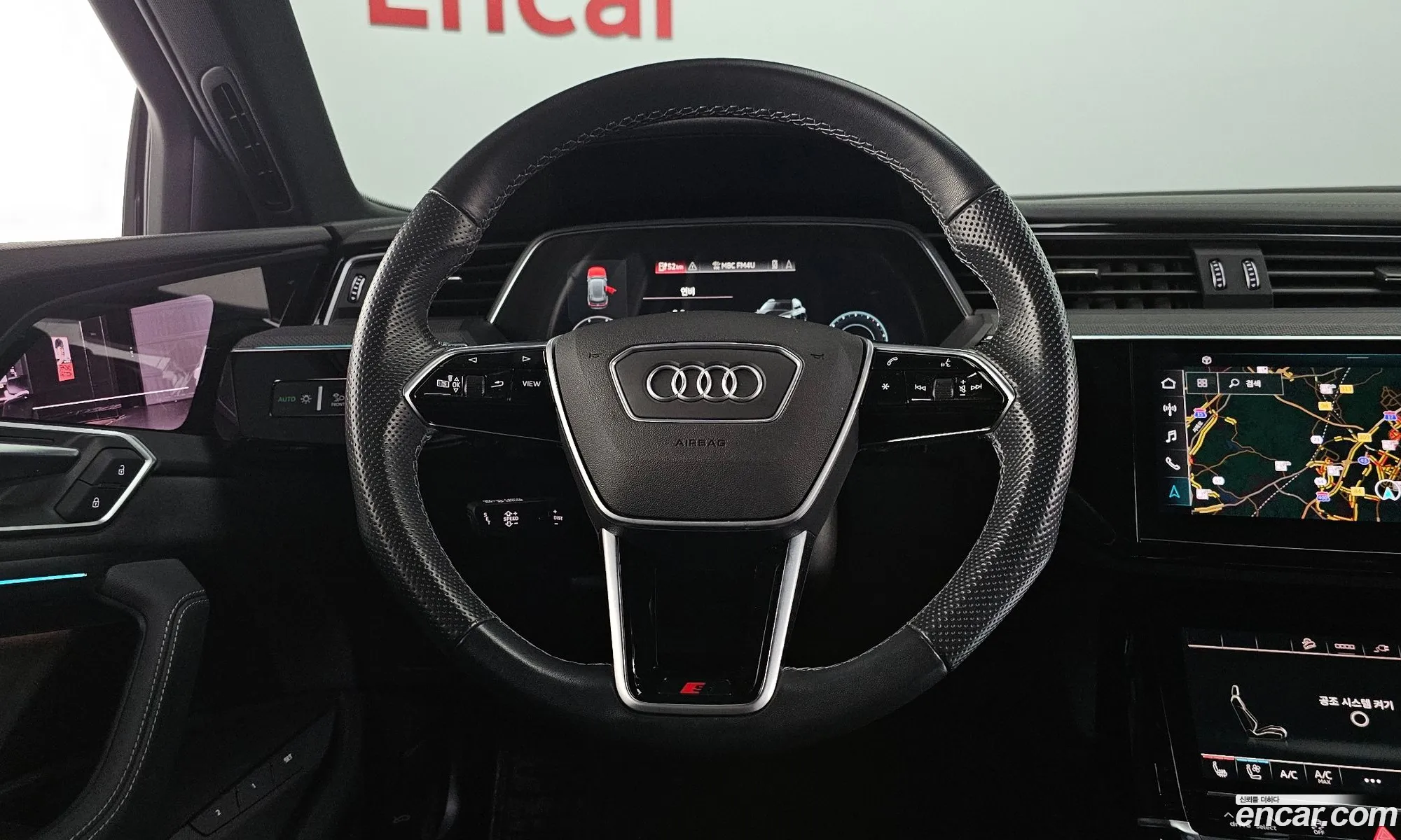 Audi e-tron 2022 WAUZZZGE0NB047685 — 6
