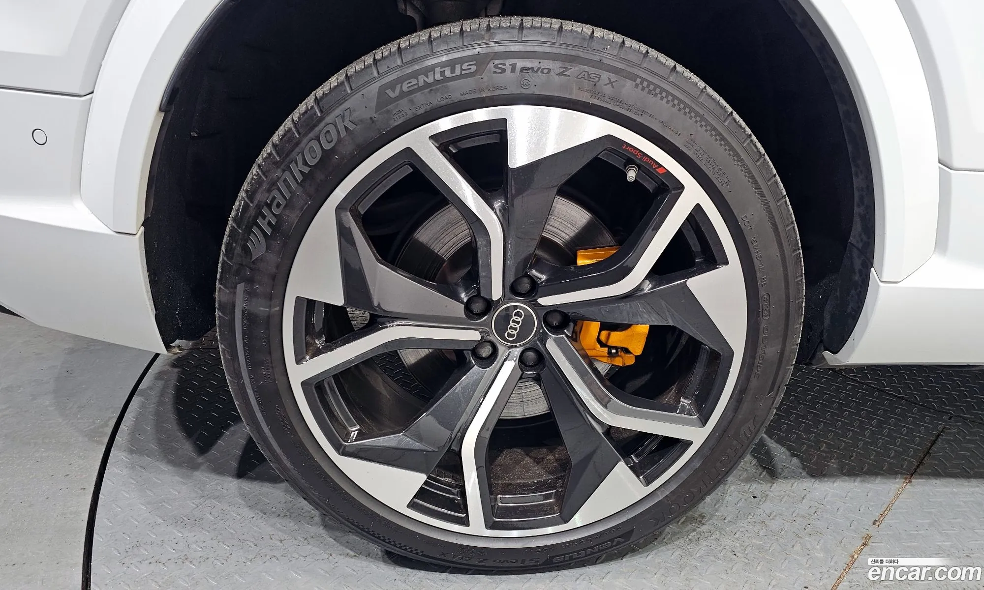 Audi e-tron 2022 WAUZZZGE0NB047685 — 4