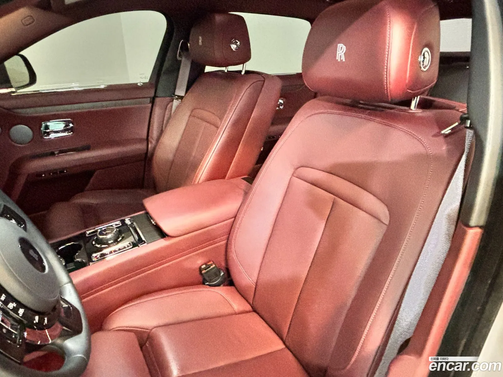 Rolls-Royce Ghost 2022 — 8