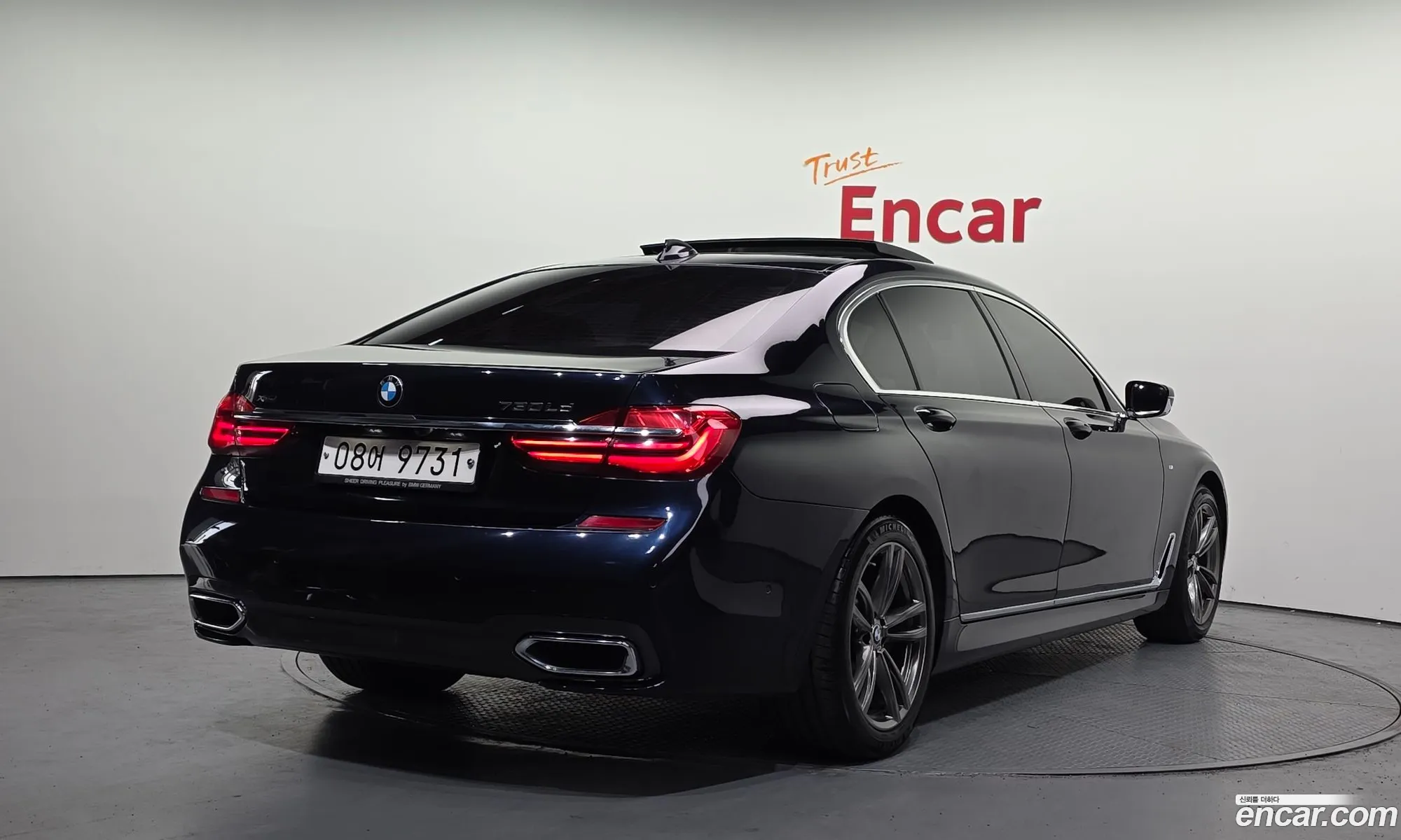 BMW 7 Series 2017 WBA7G6101JB243301 — 7