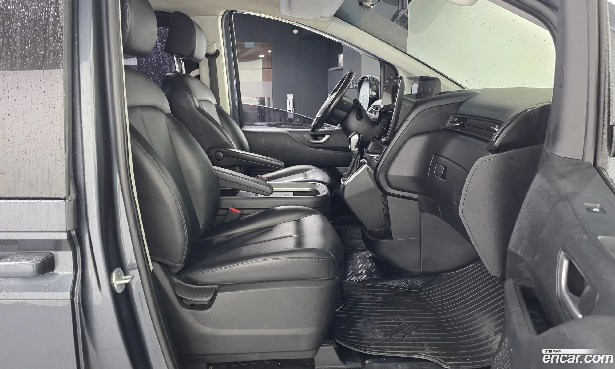 Hyundai Staria 2021 — 5