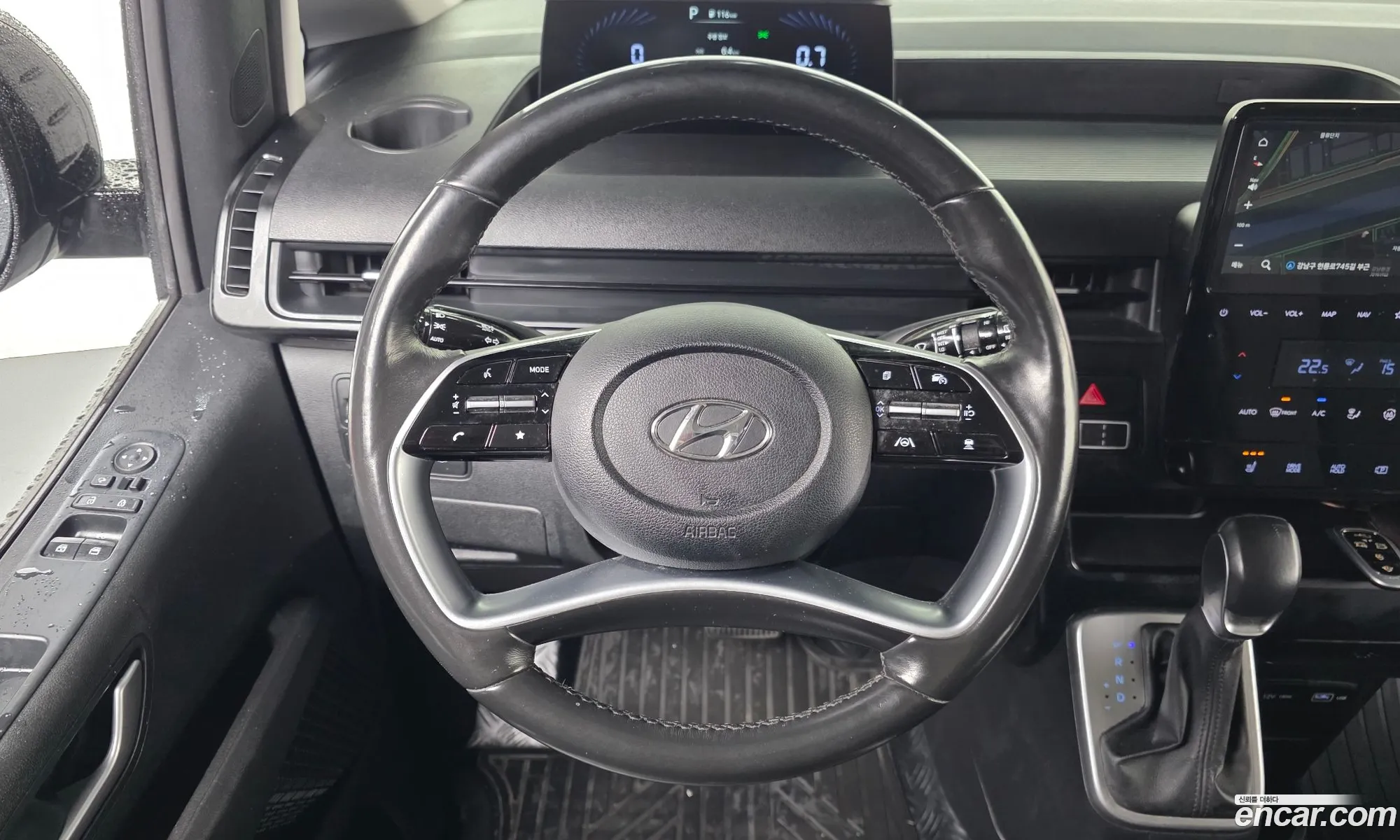 Hyundai Staria 2021 — 3