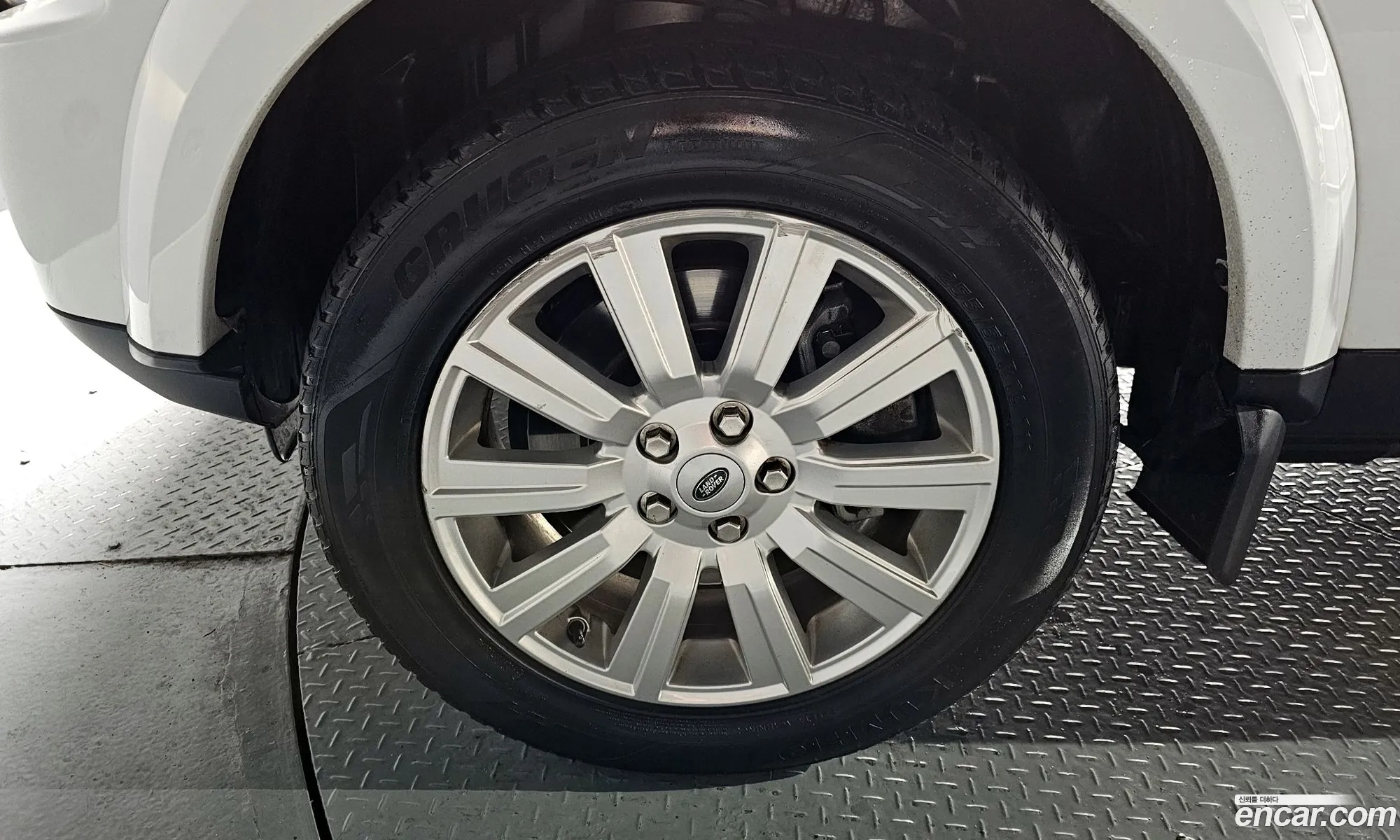 Land Rover Discovery 4 2013 SALLAAAG6DA690111 — 7