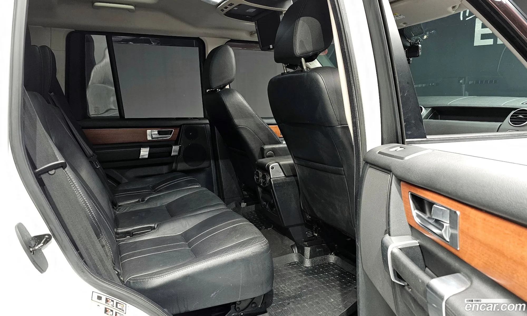 Land Rover Discovery 4 2013 SALLAAAG6DA690111 — 19