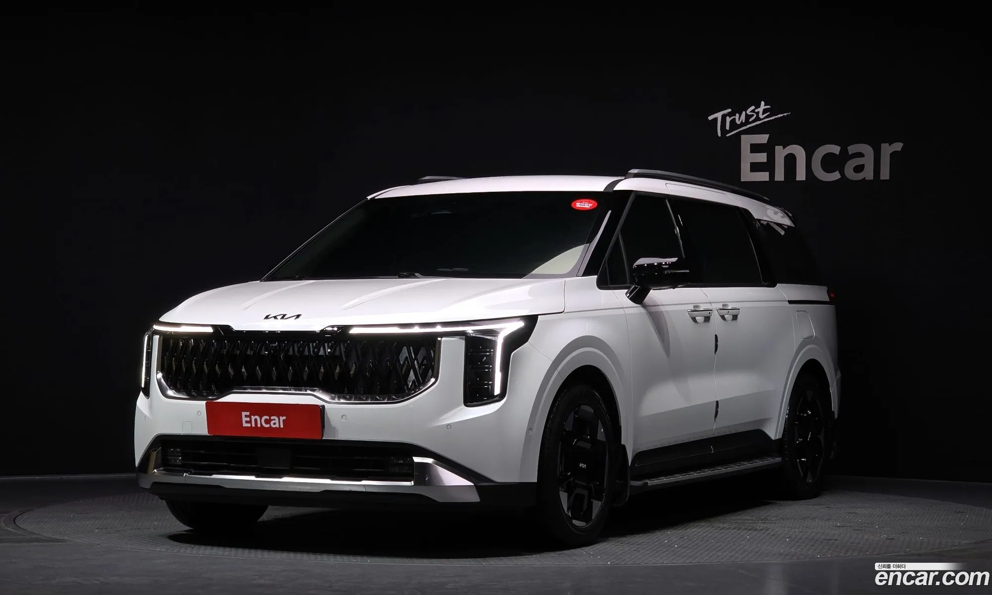 Kia Carnival 2024 — 8