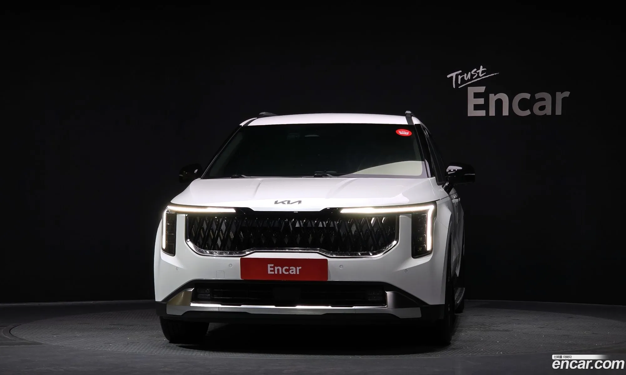 Kia Carnival 2024 — 17