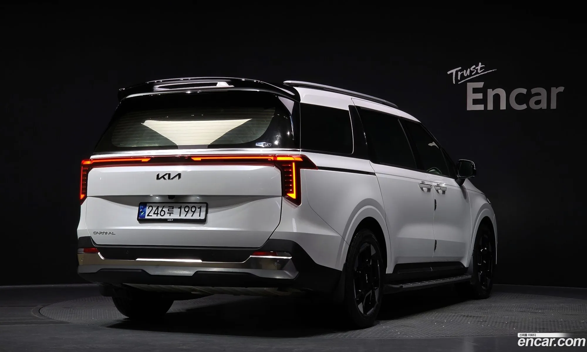 Kia Carnival 2024 — 7