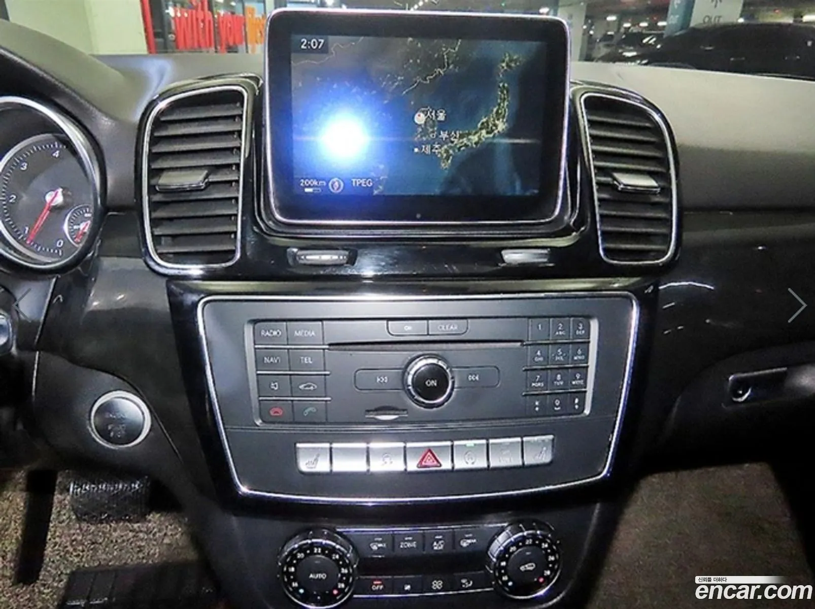 Mercedes-Benz GLE-Class W166 2016 — 13