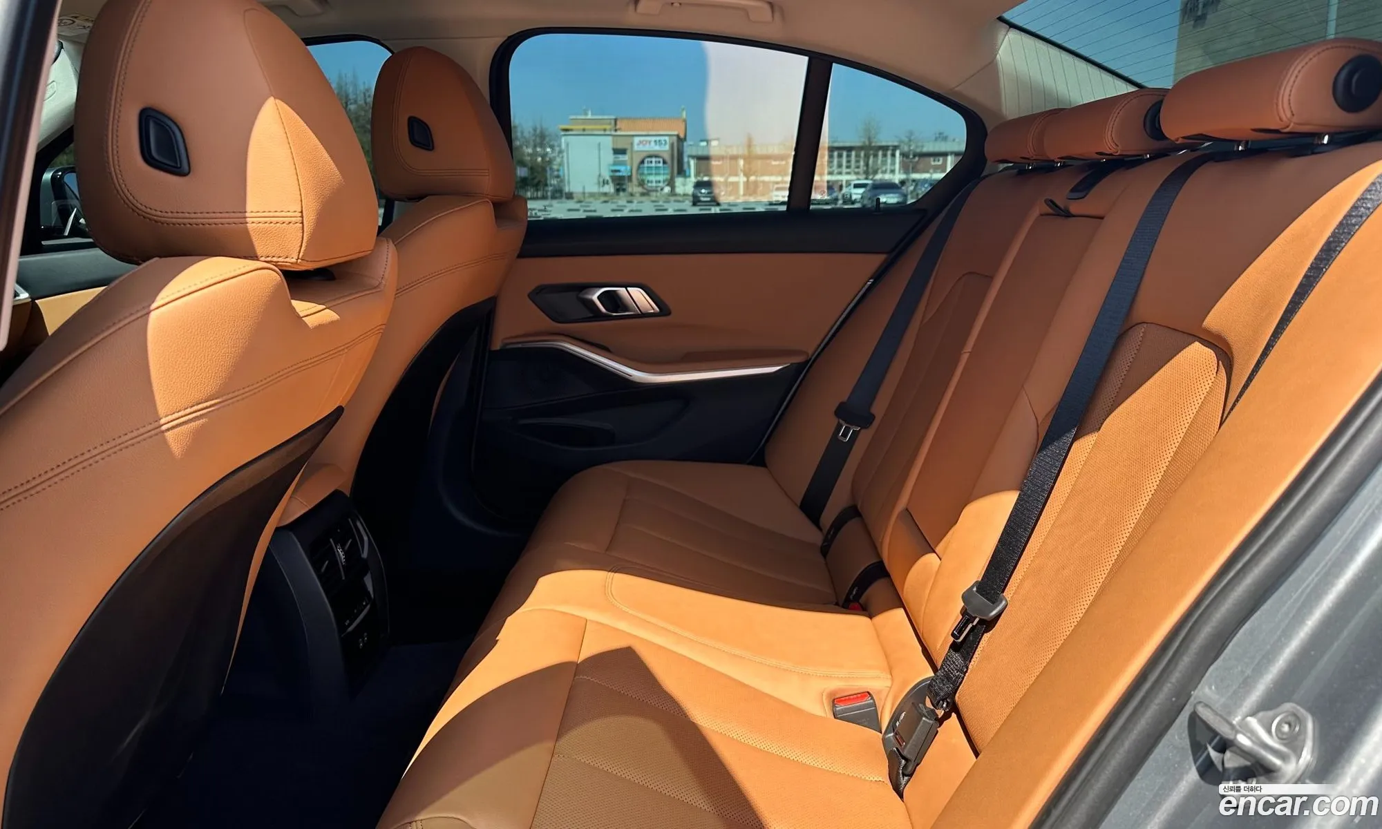 BMW 3 Series 2025 — 18
