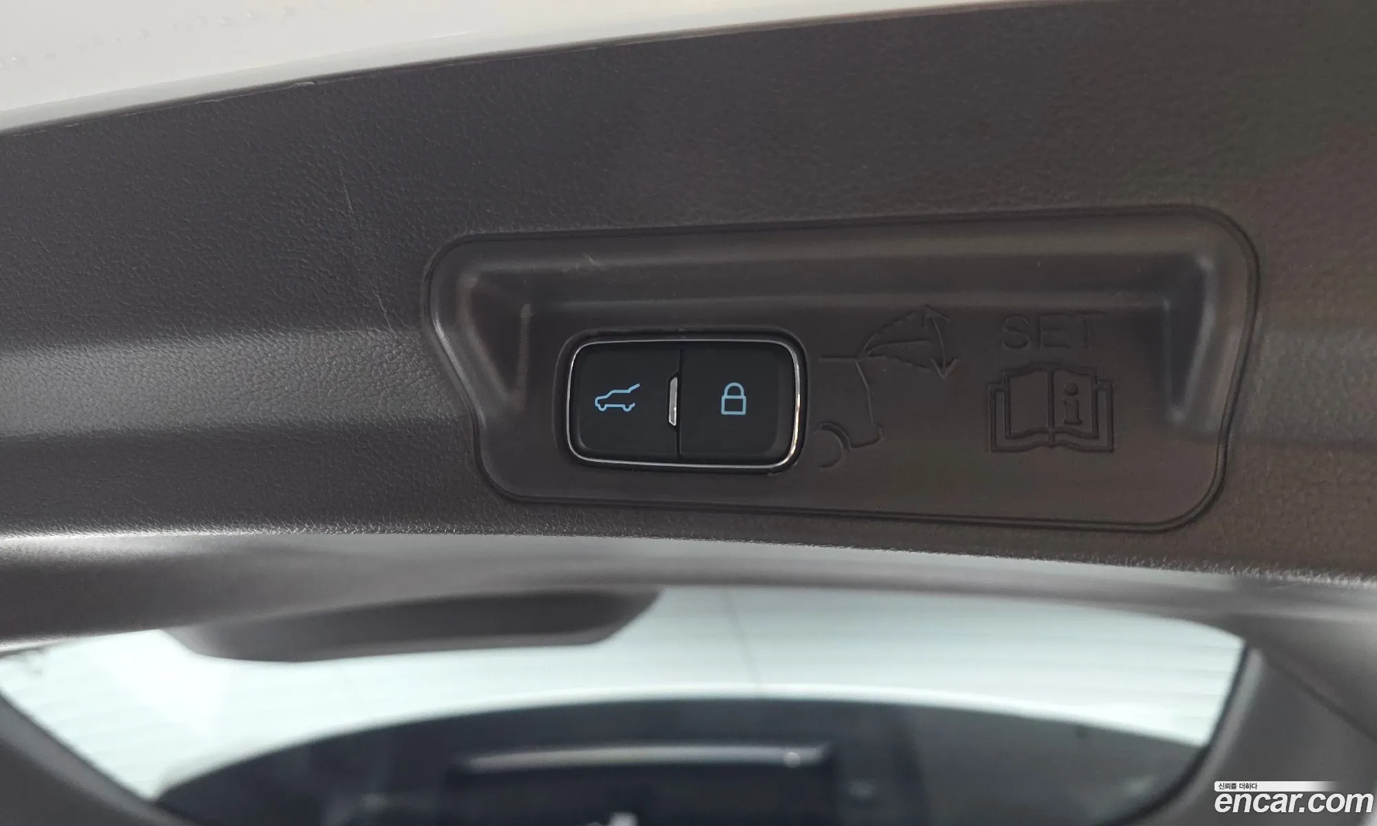 Ford Explorer 6th Gen 2022 1FM5K8HC4NGA48527 — 22