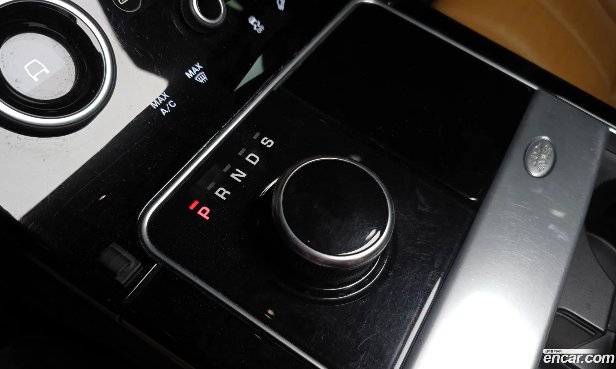 Land Rover Range Rover Velar 2018 — 4