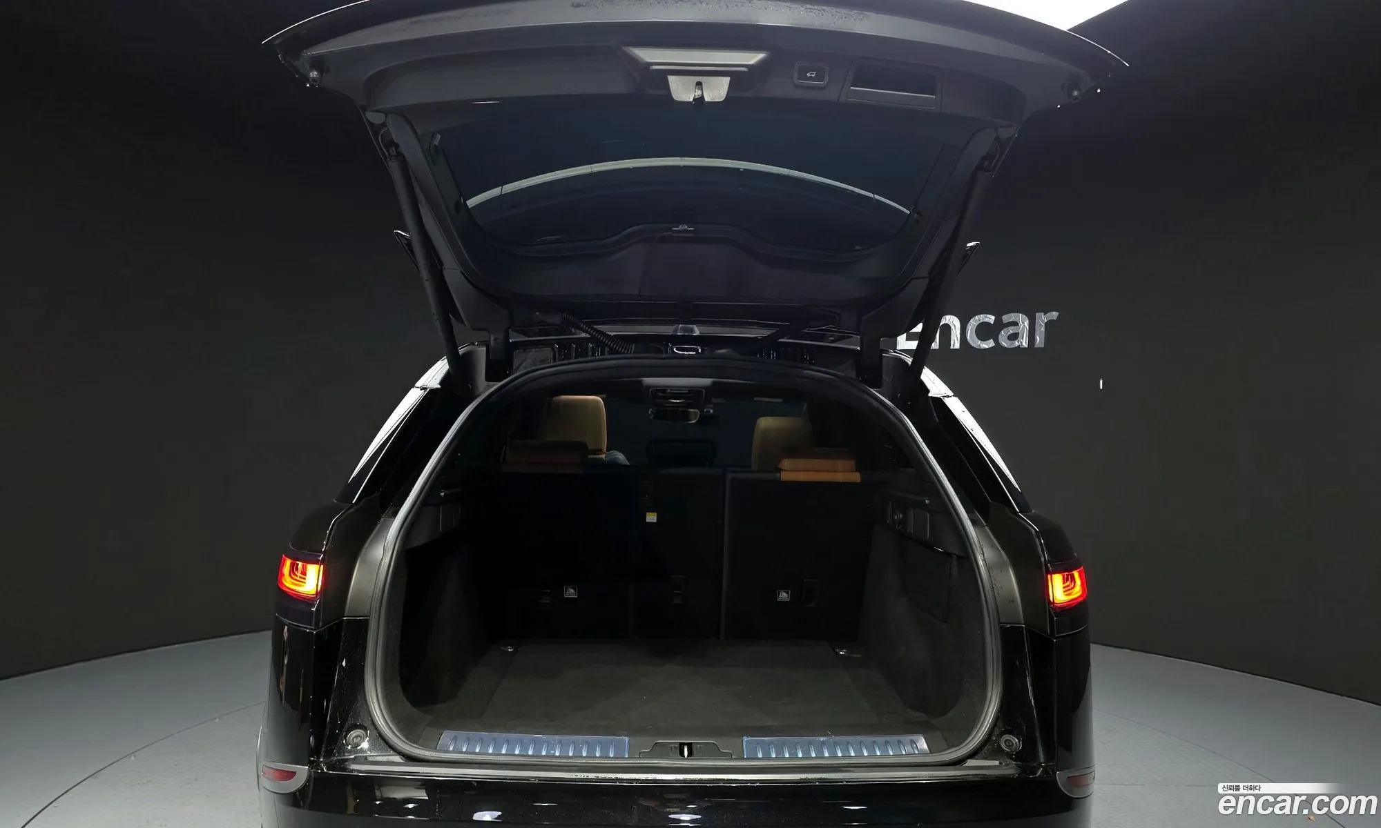 Land Rover Range Rover Velar 2018 — 8