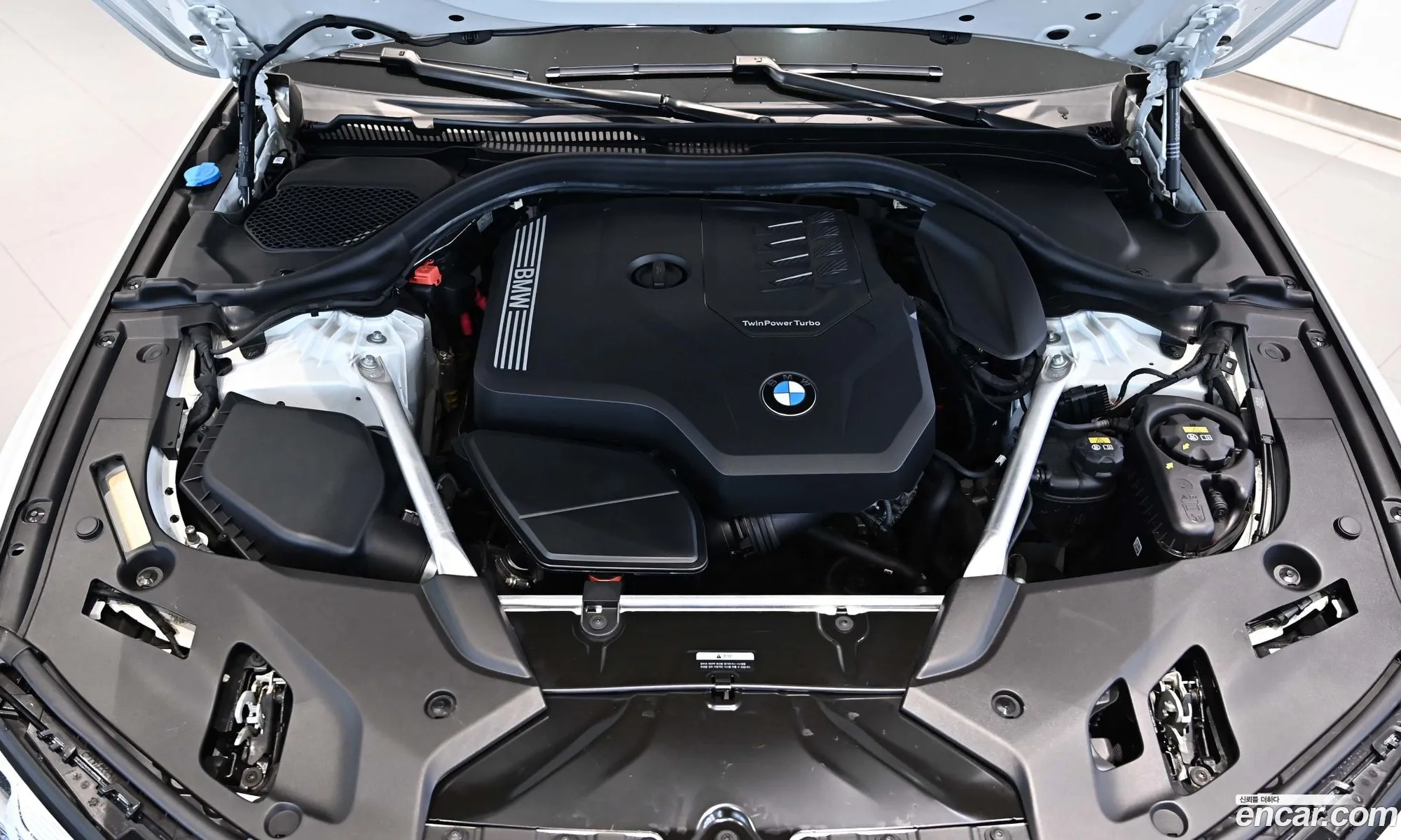 BMW 5 Series 2022 — 5
