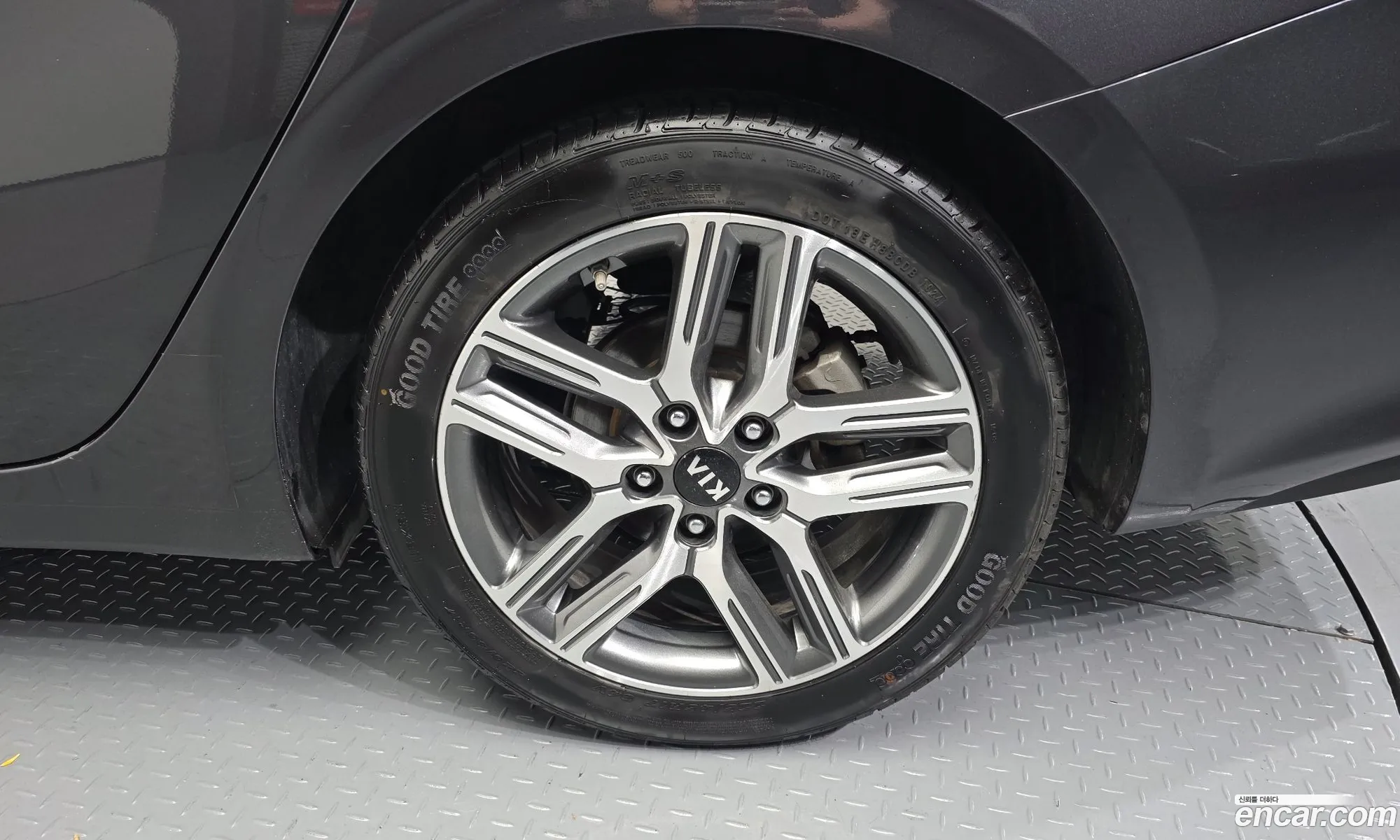 Kia K3 2018 — 5