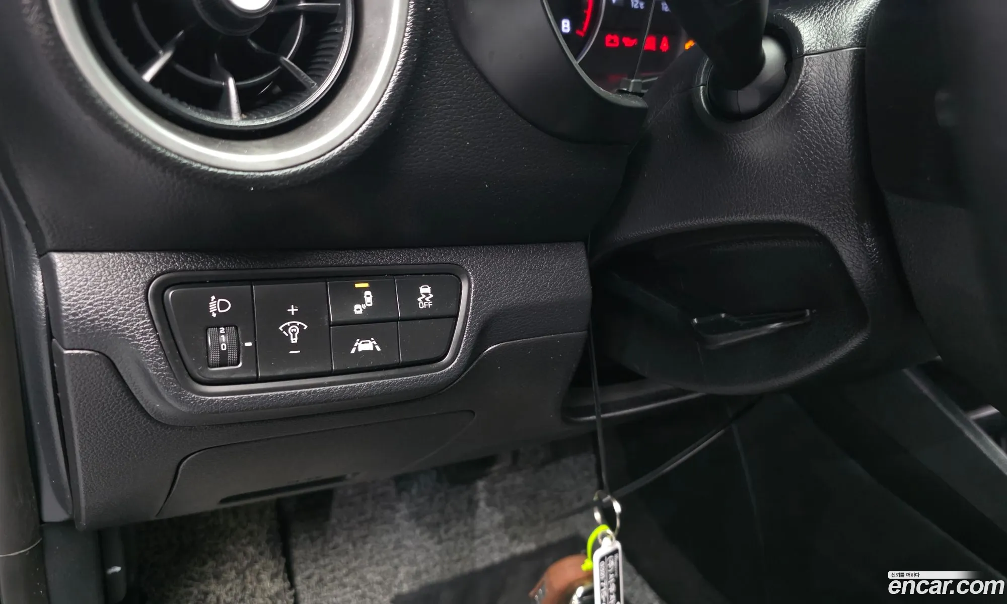 Kia K3 2018 — 25
