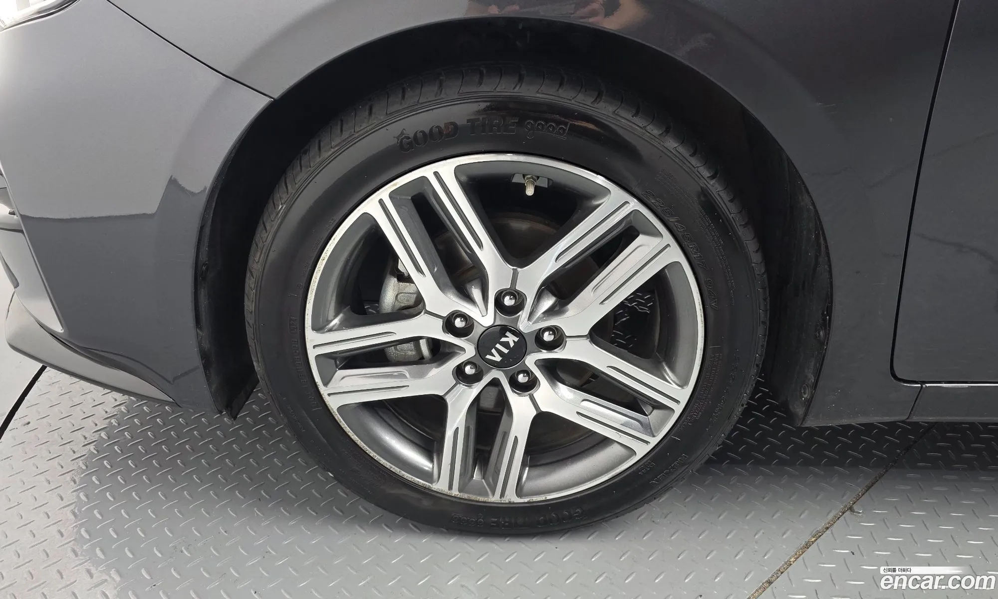 Kia K3 2018 — 12