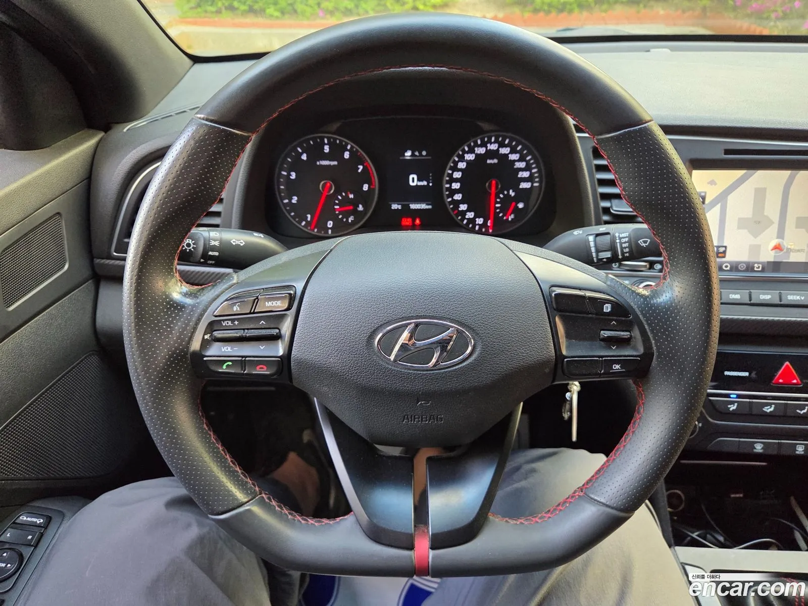 Hyundai Elantra AD 2018 — 14