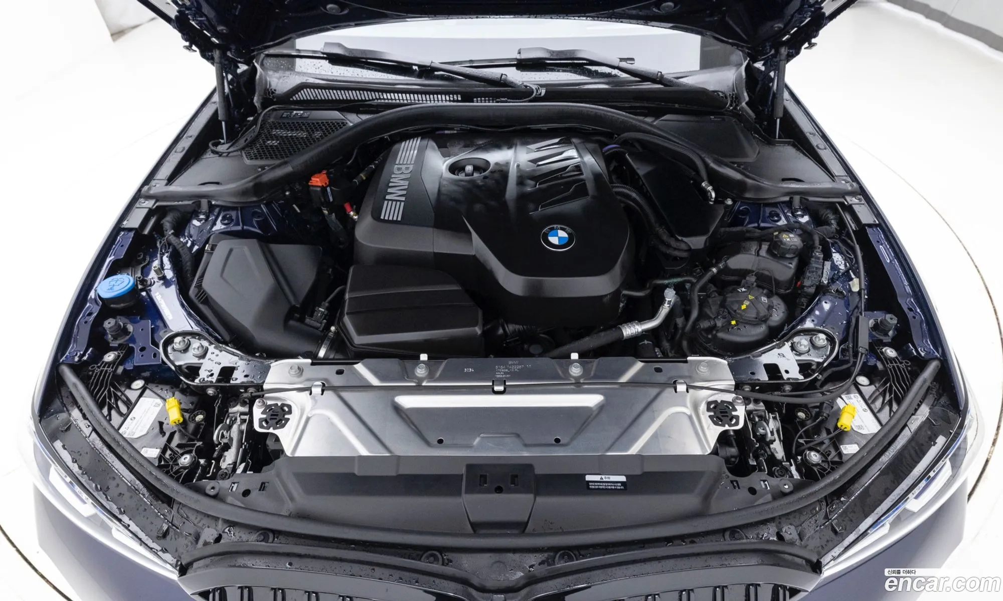 BMW 3 Series 2025 — 8