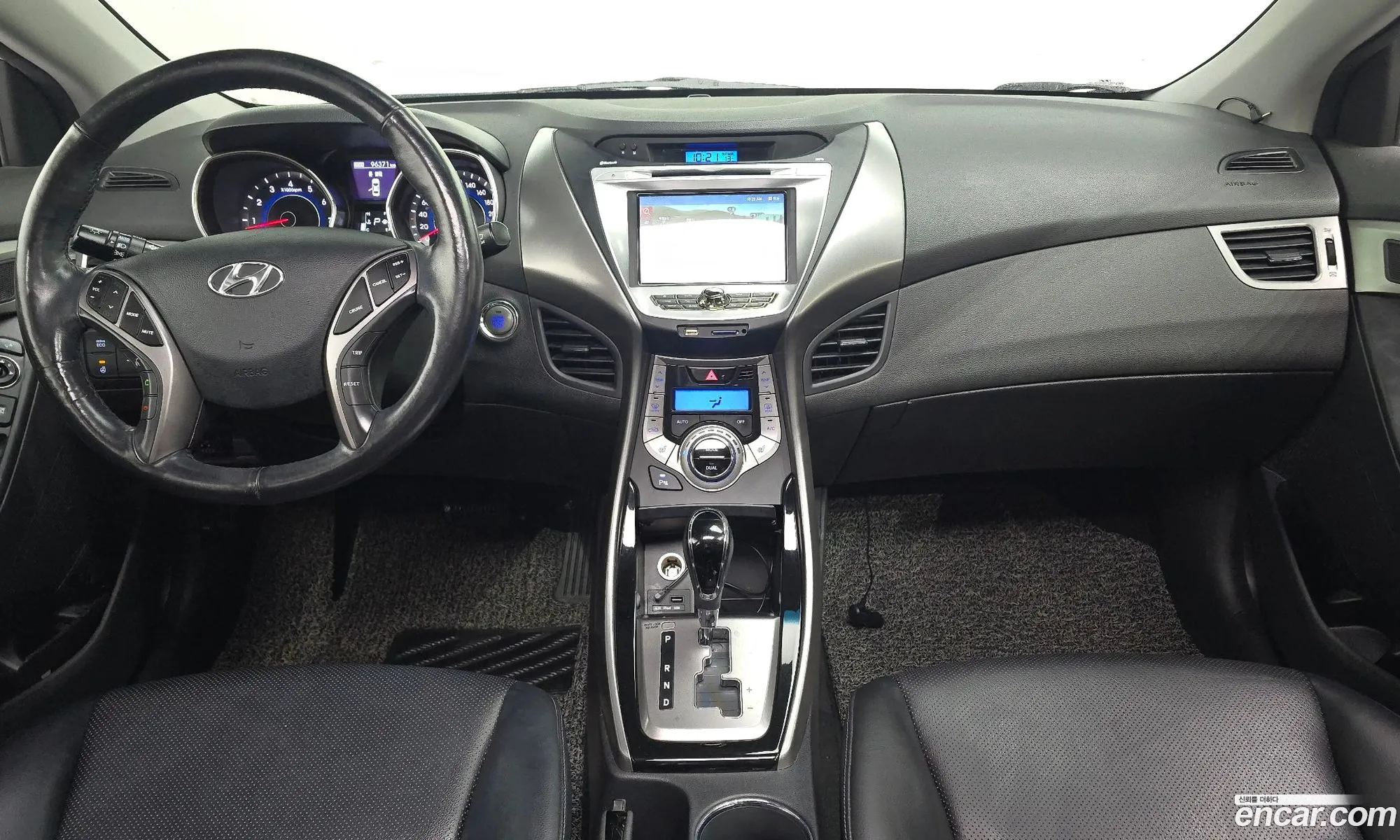 Hyundai Elantra MD 2012 — 19