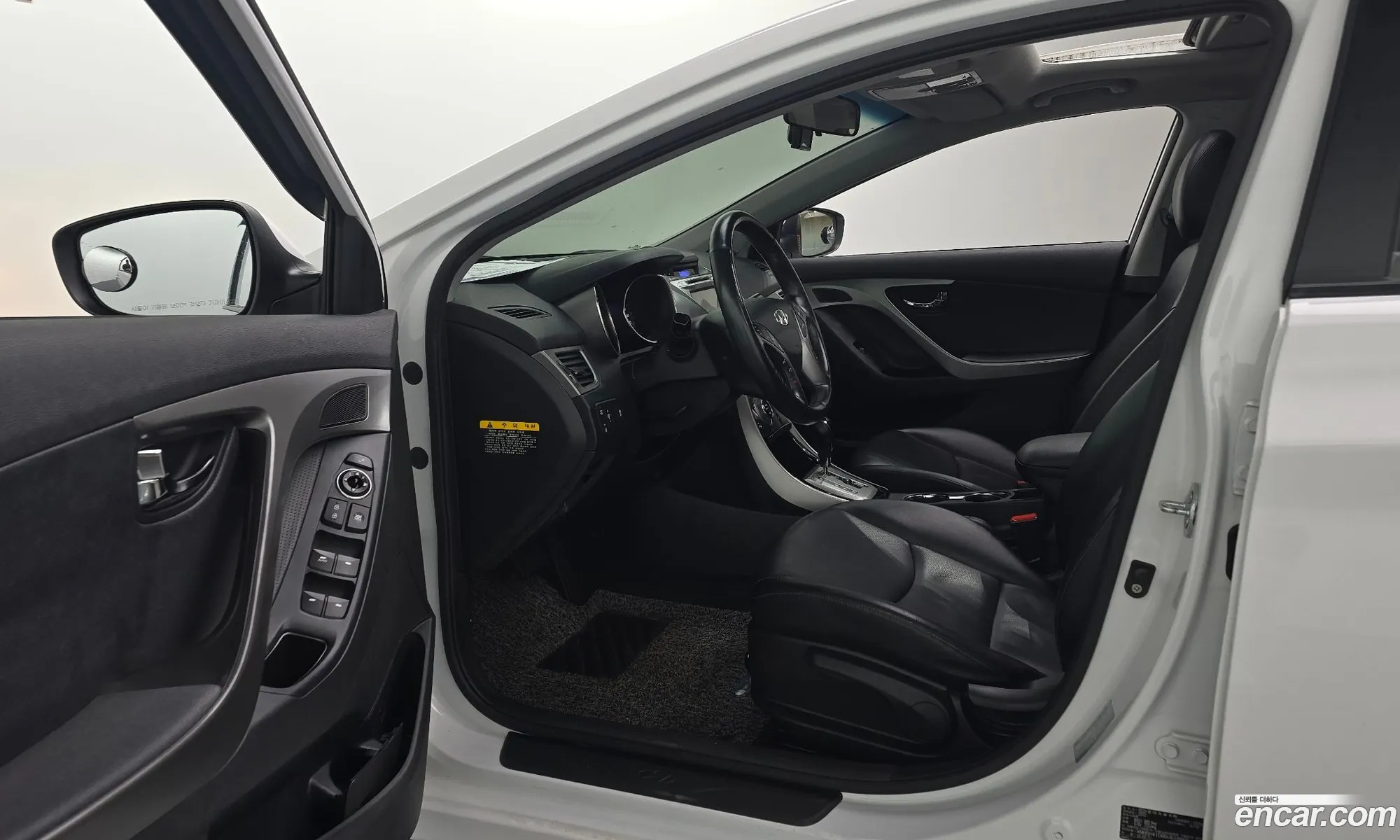 Hyundai Elantra MD 2012 — 12