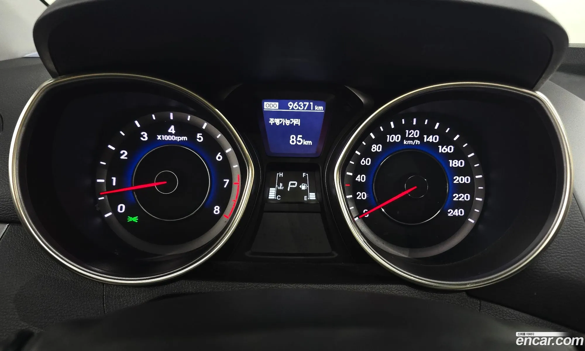 Hyundai Elantra MD 2012 — 15