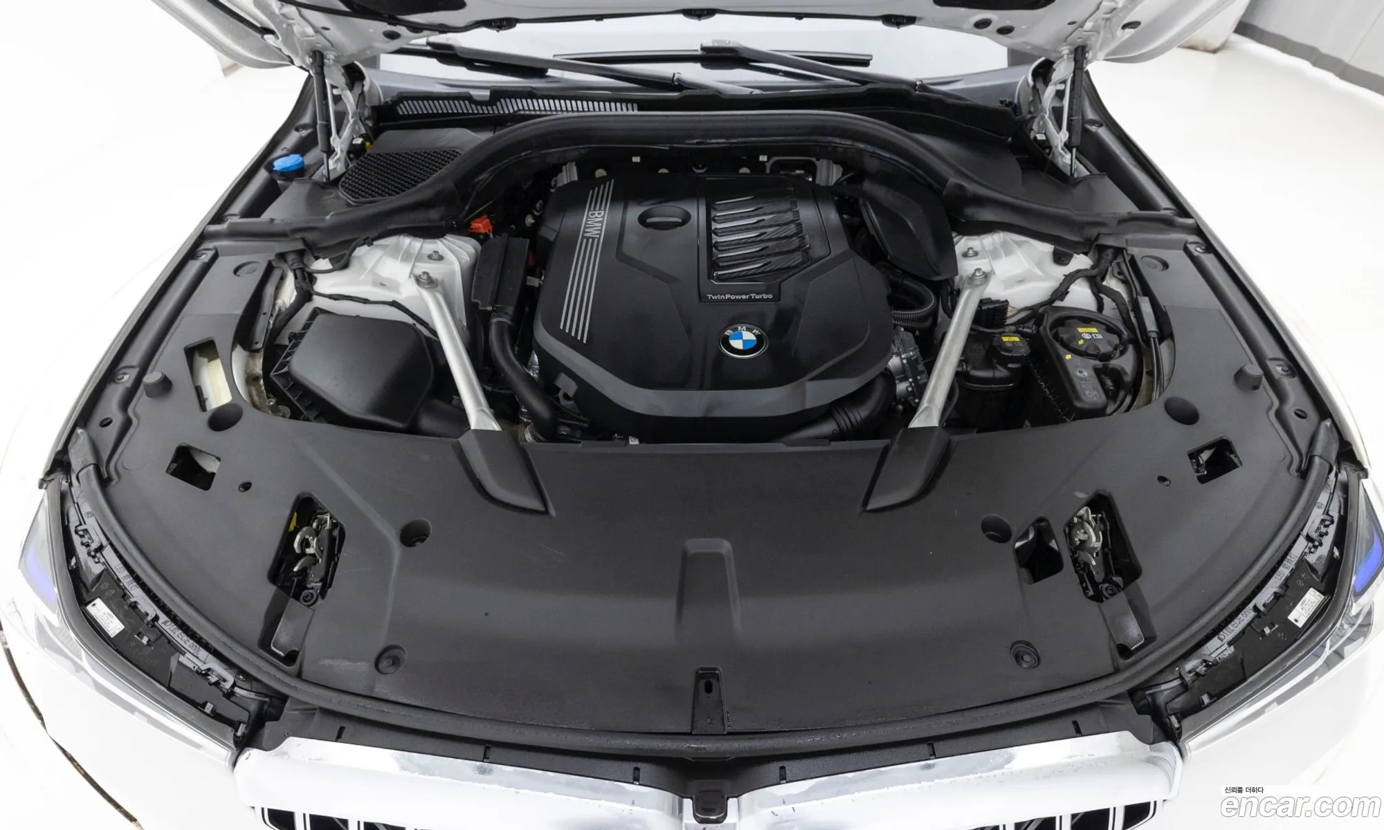 BMW 6 Series GT 2023 — 7