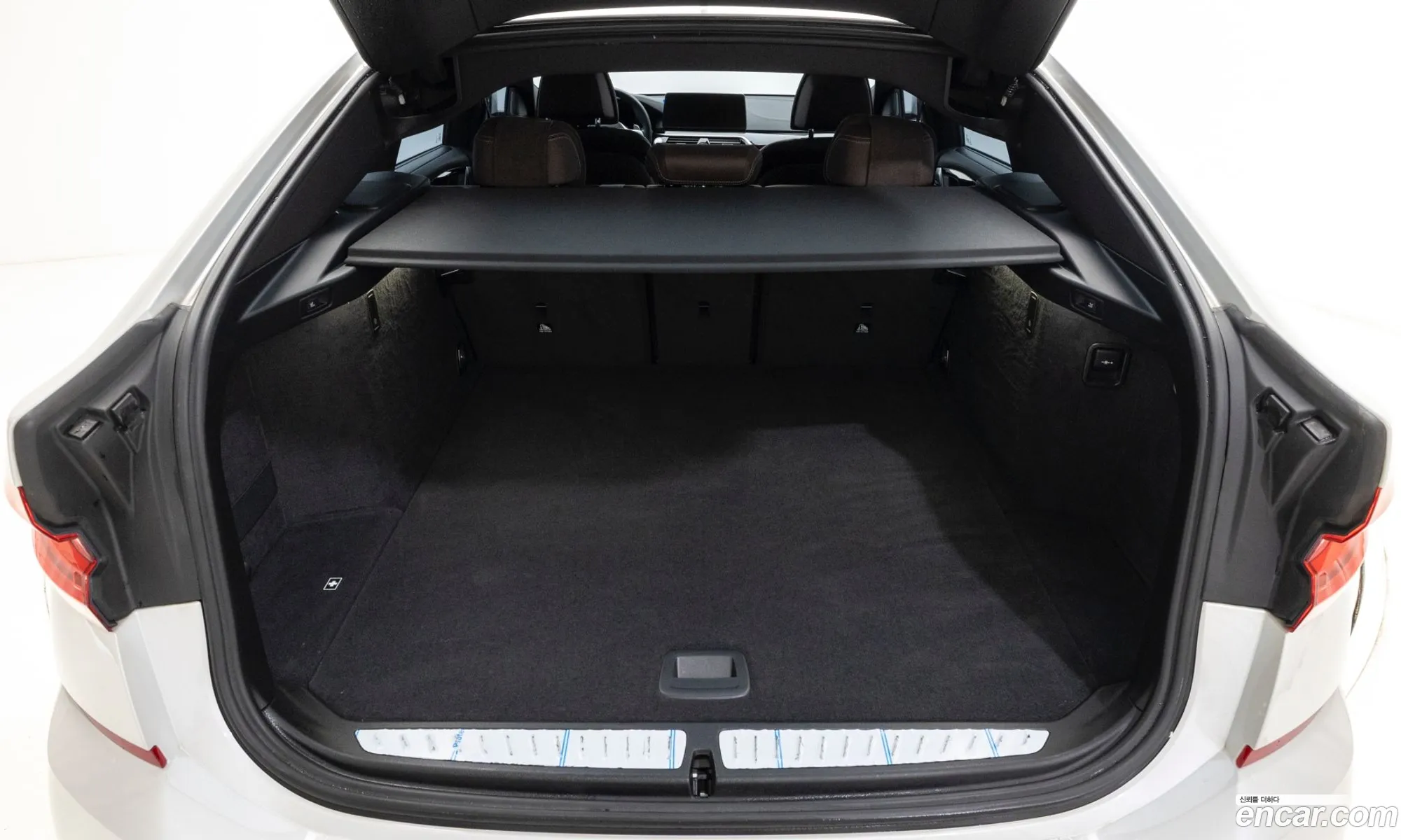 BMW 6 Series GT 2023 — 17