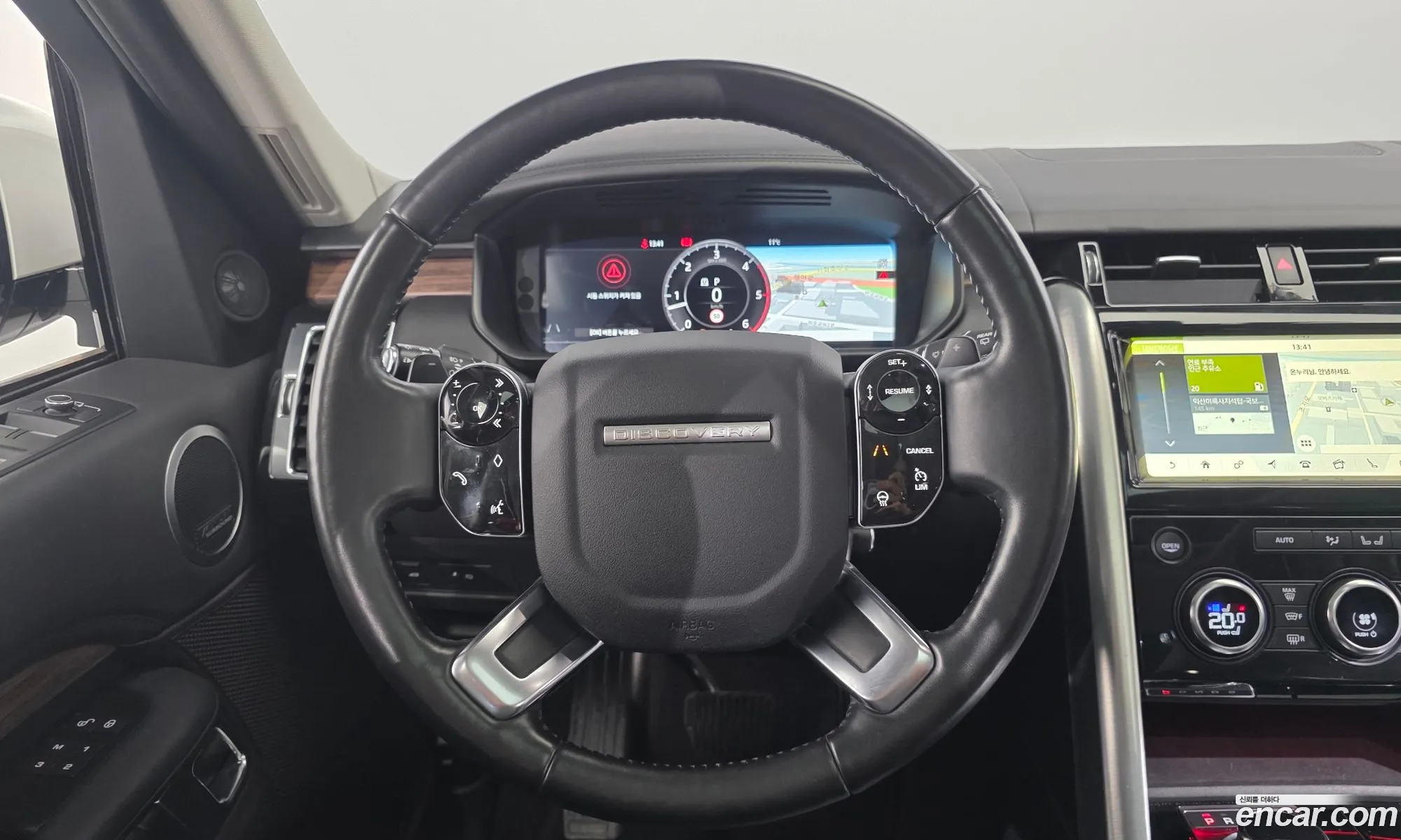 Land Rover Discovery 5 2019 — 11