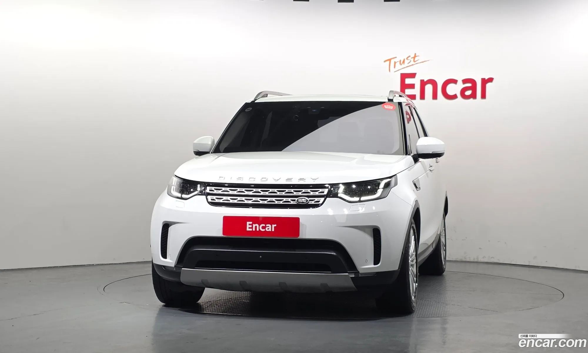 Land Rover Discovery 5 2019 — 22