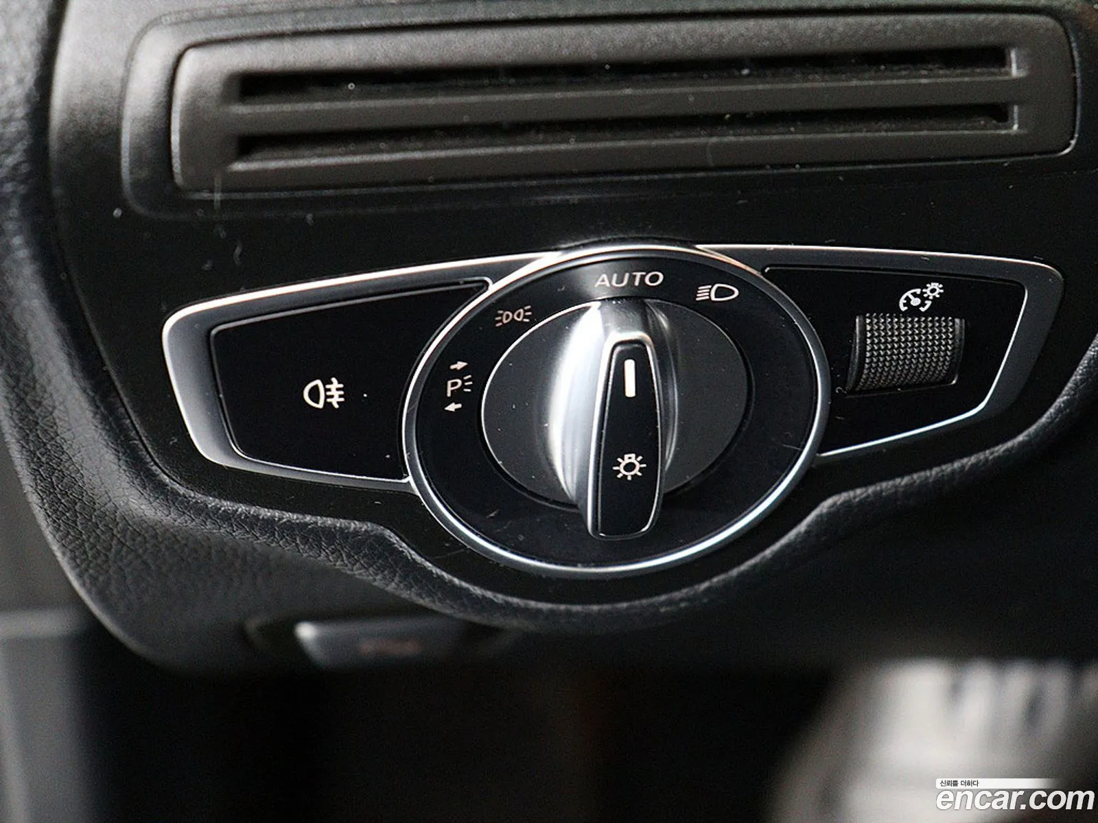 Mercedes-Benz GLC-Class X253 2019 — 15
