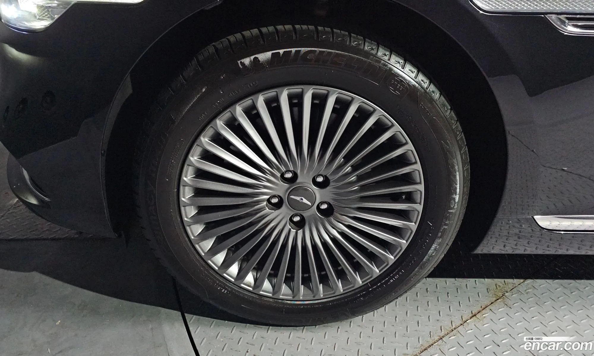Genesis G90 2021 — 15