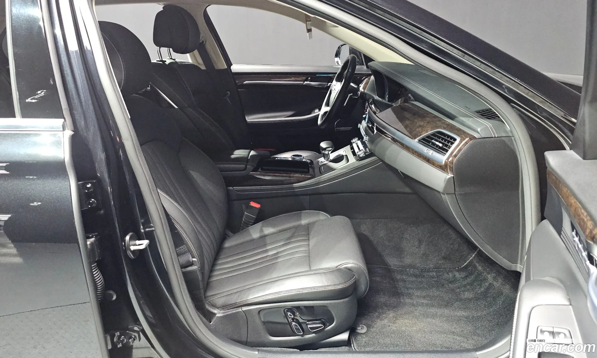 Genesis G90 2021 — 13