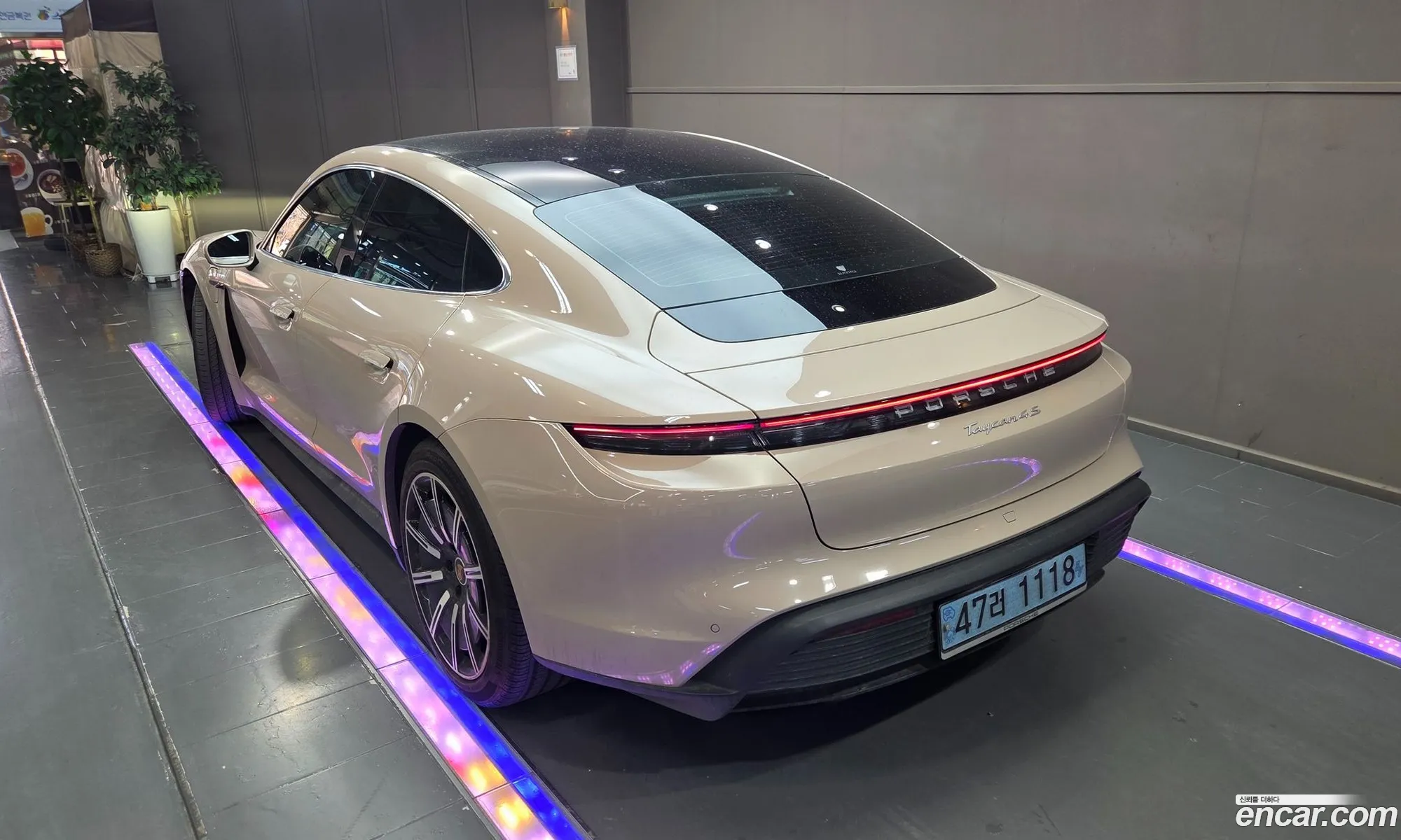 Porsche Taycan 2021 — 16
